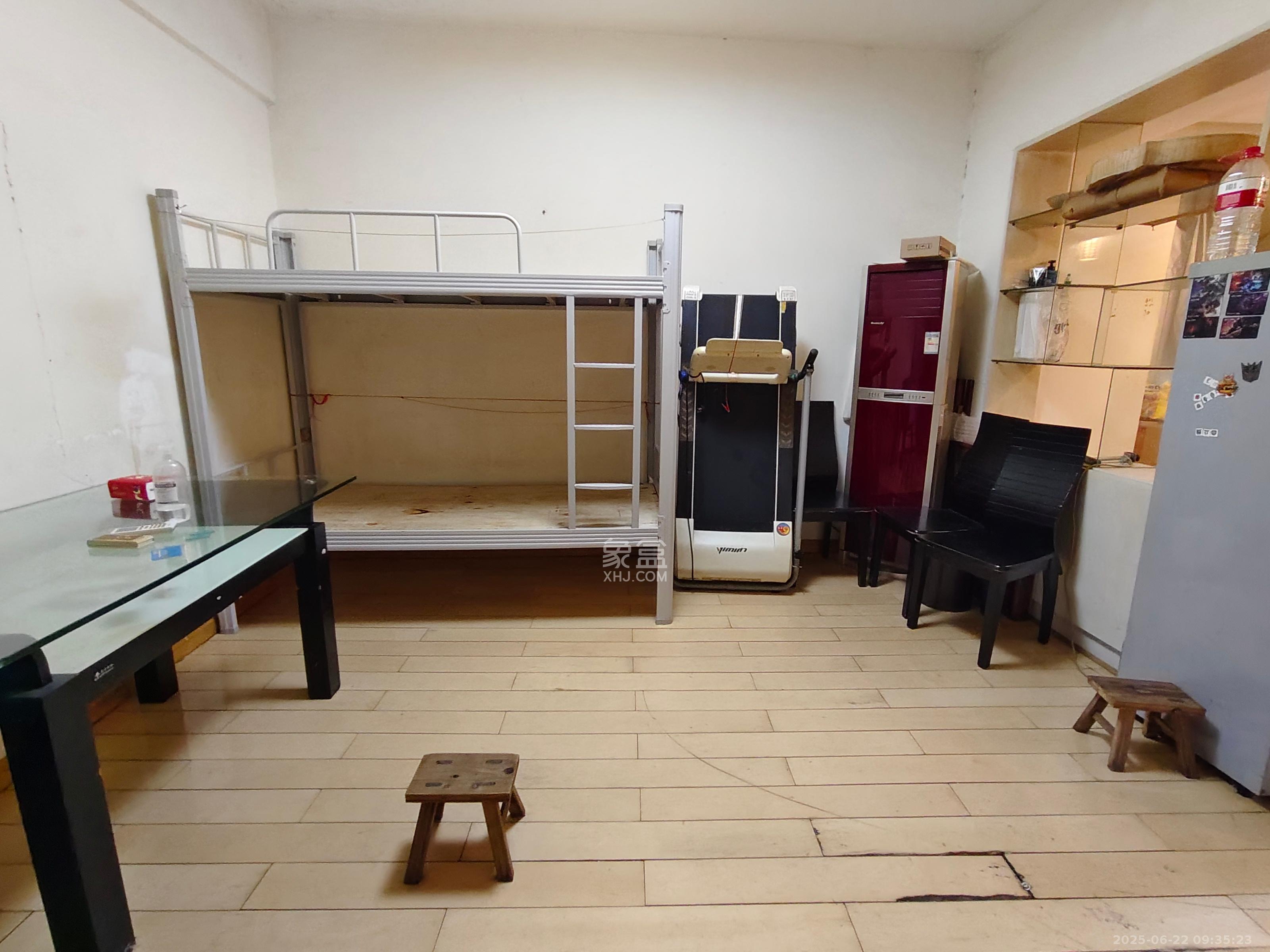 芙蓉苑 2室2厅1卫 1800.0元/月 芙蓉苑 2室2厅1卫 1800.0元/月室内图