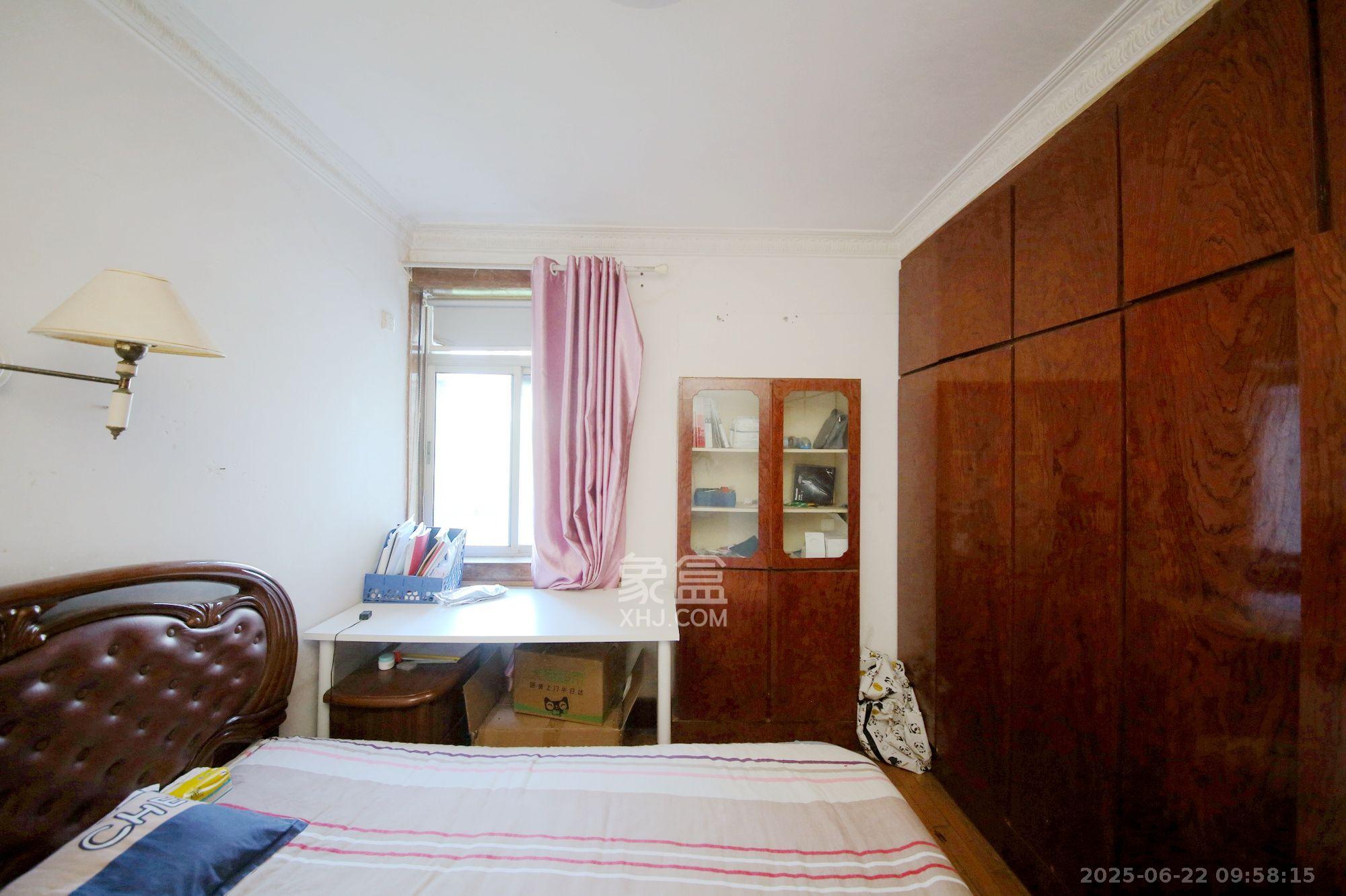 向韶村 2室2厅1卫 1800.0元/月 向韶村 2室2厅1卫 1800.0元/月室内图