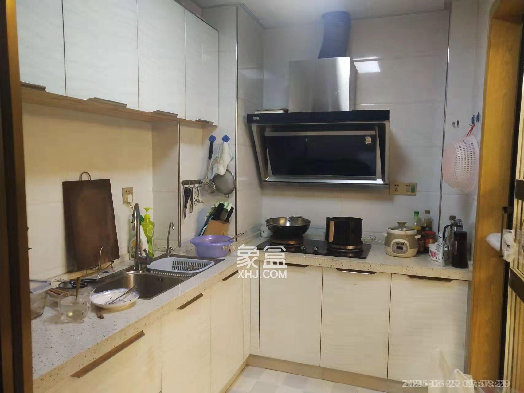 鑫远御文台一期  3室2厅1卫    2800.0元/月室内图