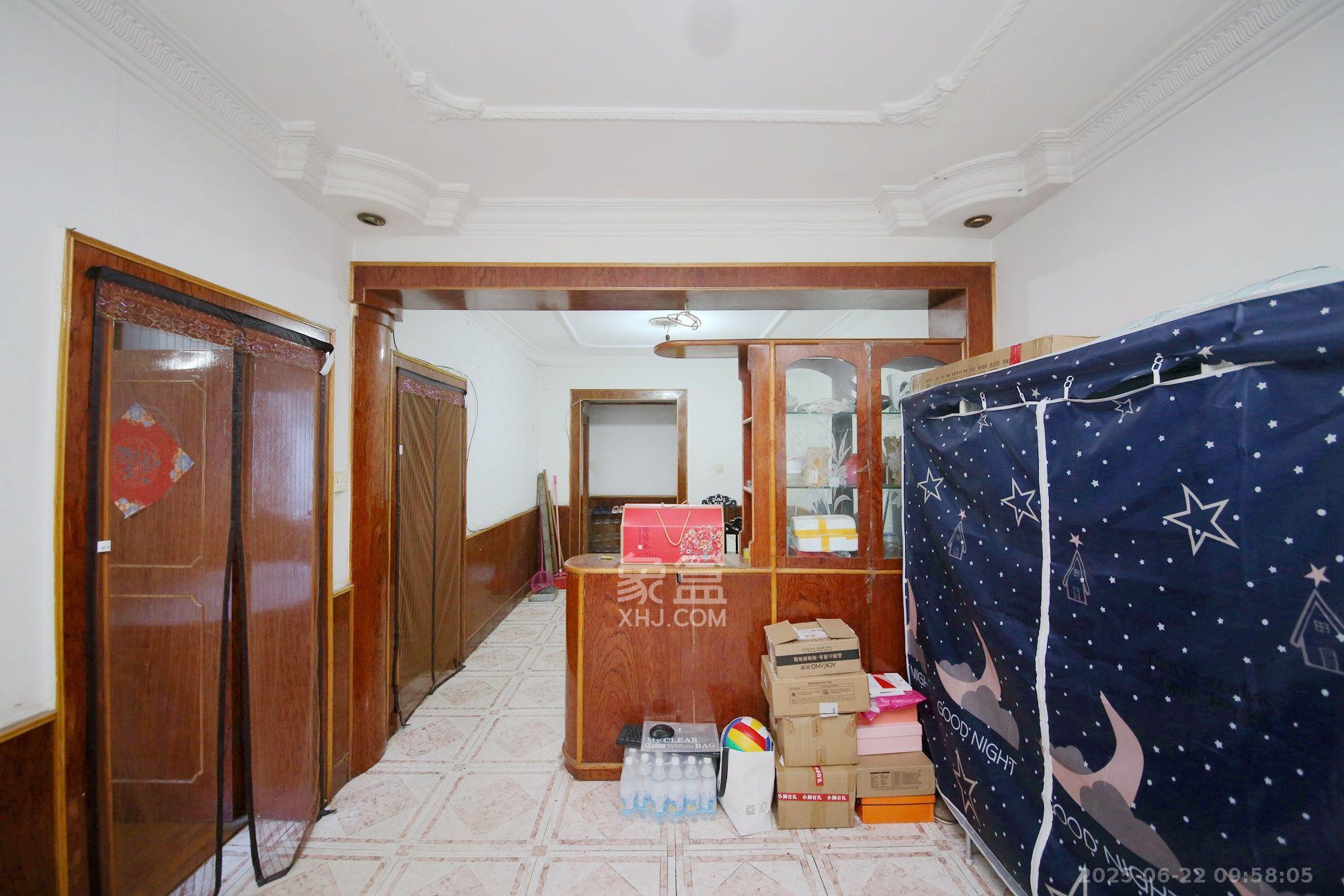 向韶村 2室2厅1卫 1800.0元/月 向韶村 2室2厅1卫 1800.0元/月室内图