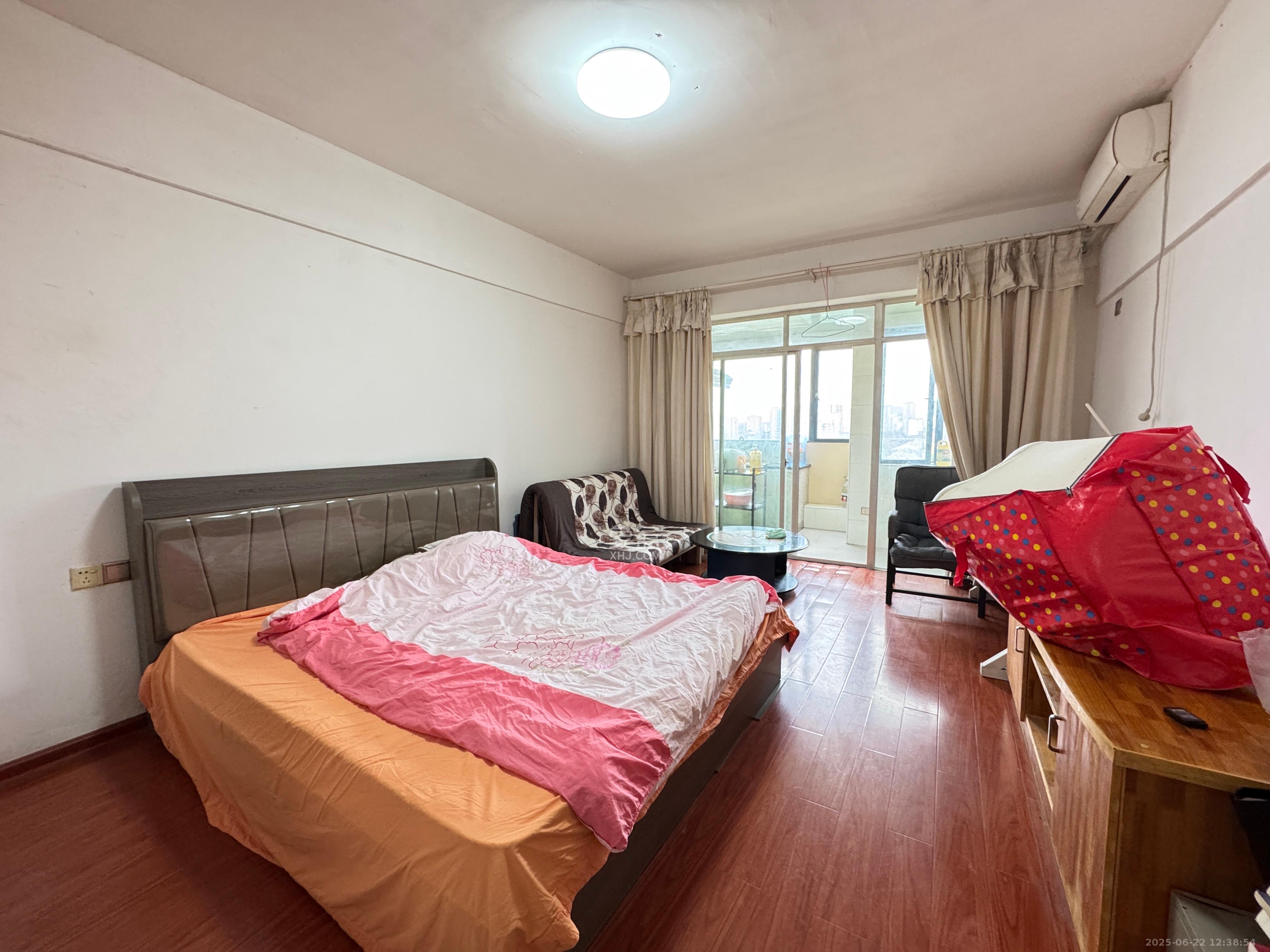 亚商国际 1室1厅1卫 1400.0元/月 亚商国际 1室1厅1卫 1400.0元/月室内图