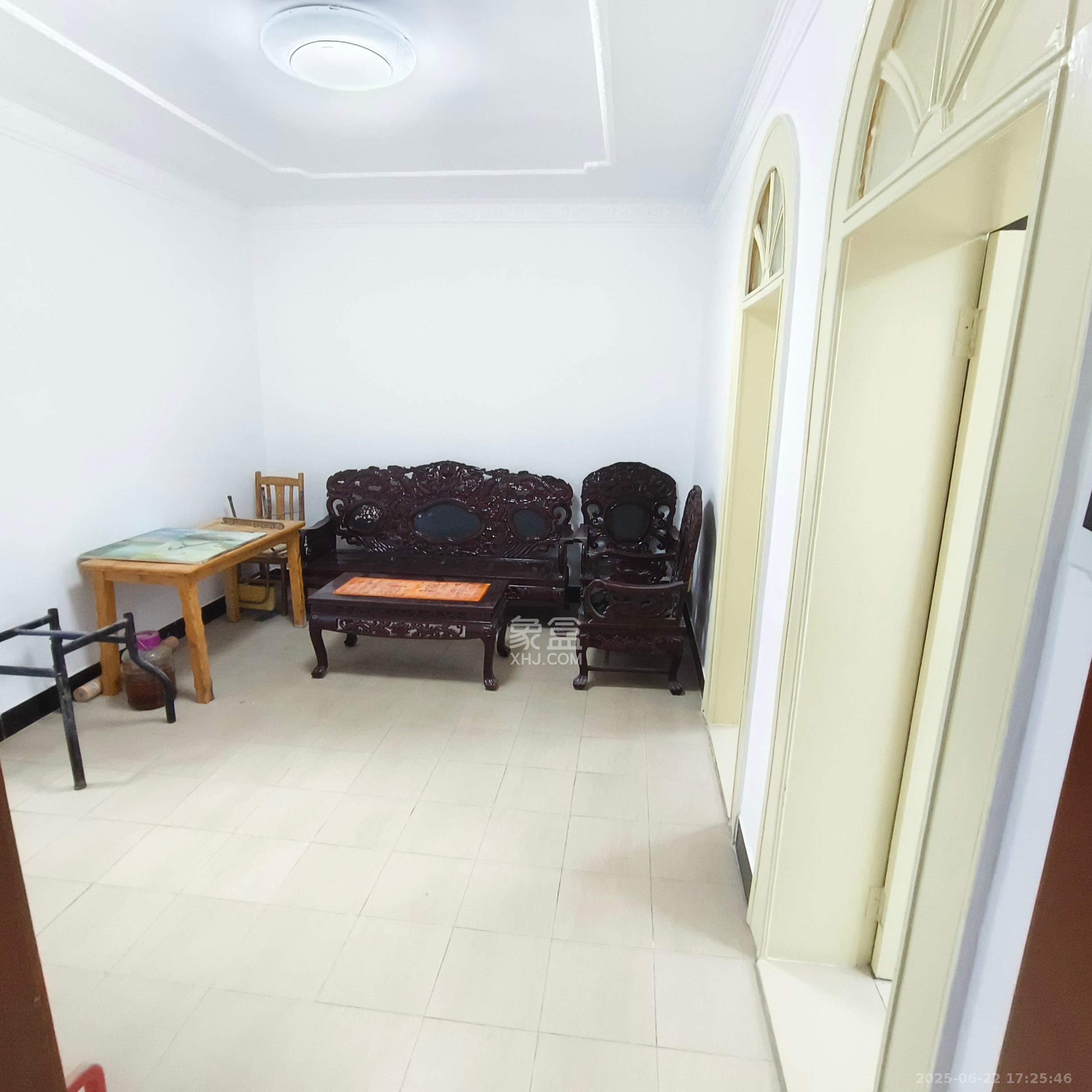 星沙二区 2室1厅1卫 1200.0元/月 星沙二区 2室1厅1卫 1200.0元/月室内图