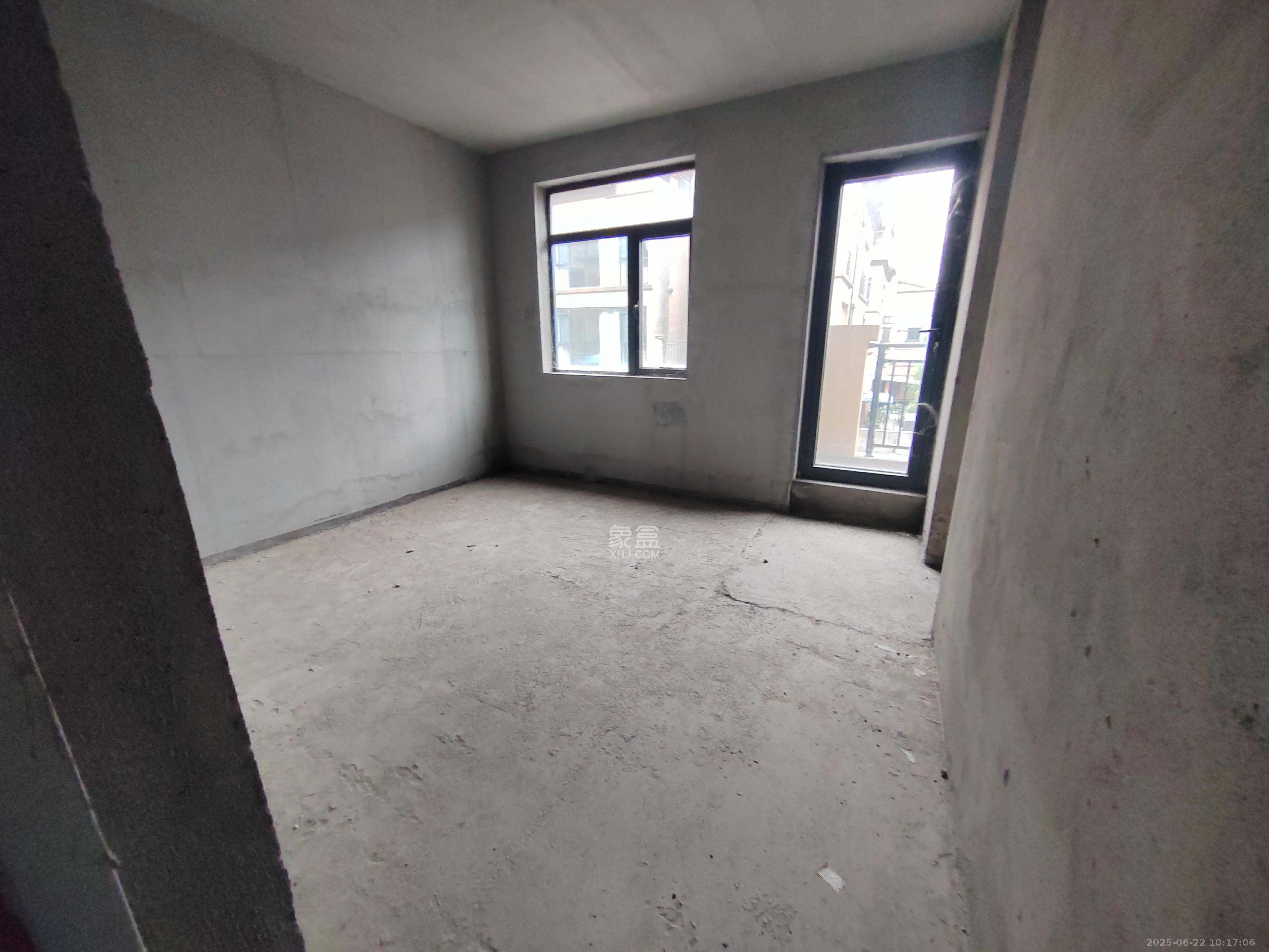 玺宇悦城国际 3室2厅2卫 42.0万 玺宇悦城国际 3室2厅2卫 42.0万卧室