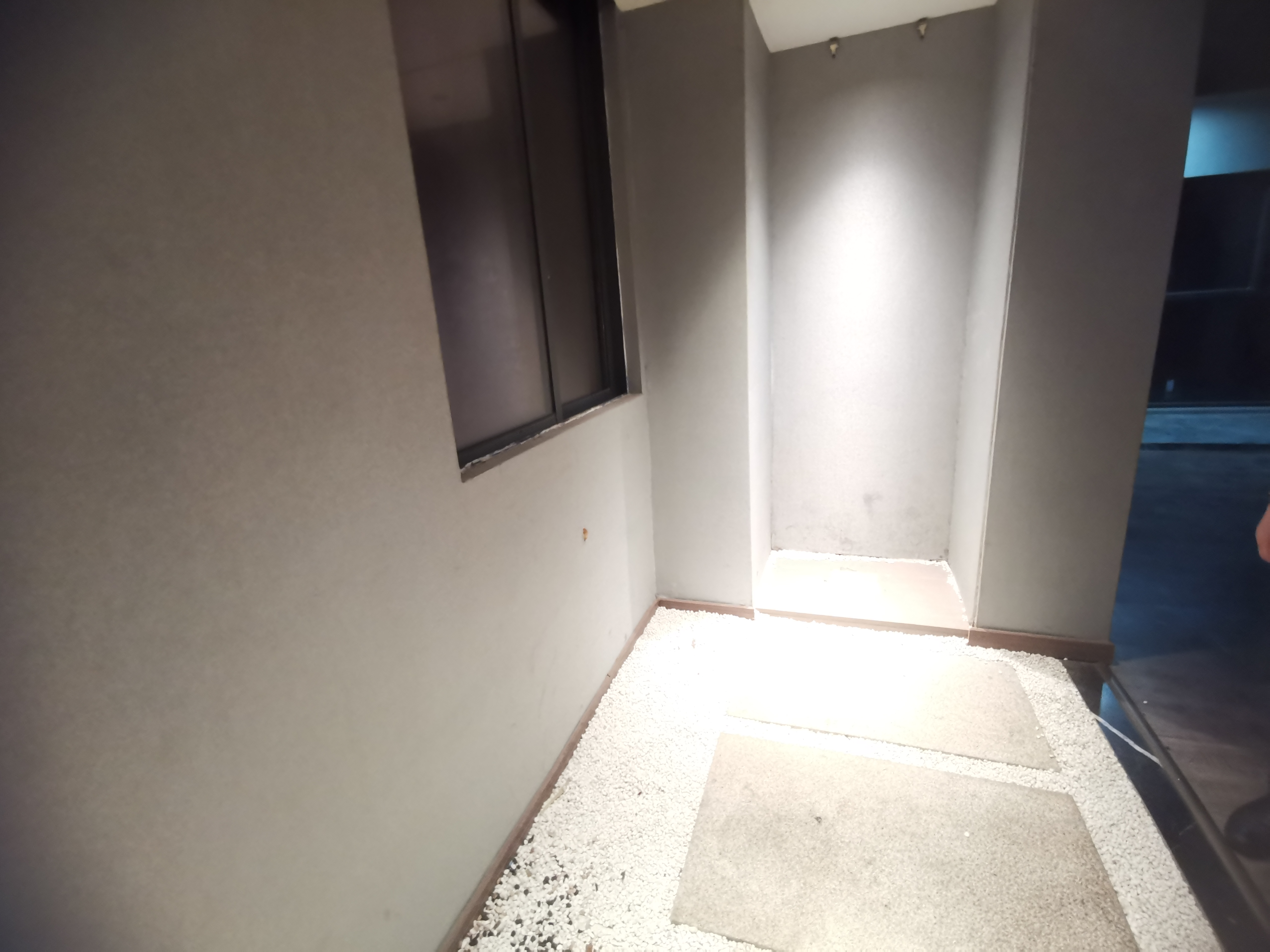 金钟大雁城  1室1厅1卫   2300.00元/月室内图1