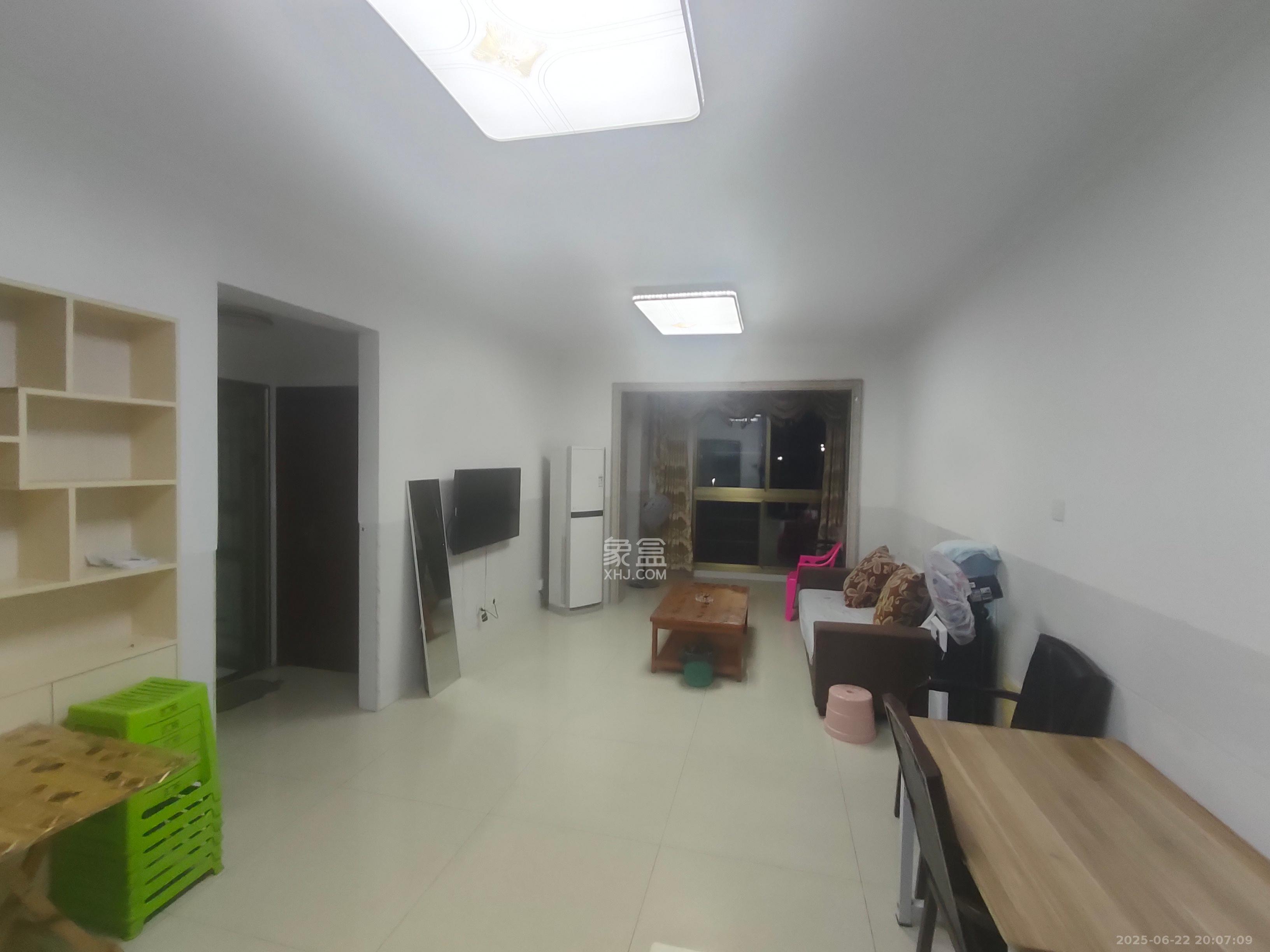 嘉顺苑 3室1厅1卫 2100.0元/月 嘉顺苑 3室1厅1卫 2100.0元/月室内图