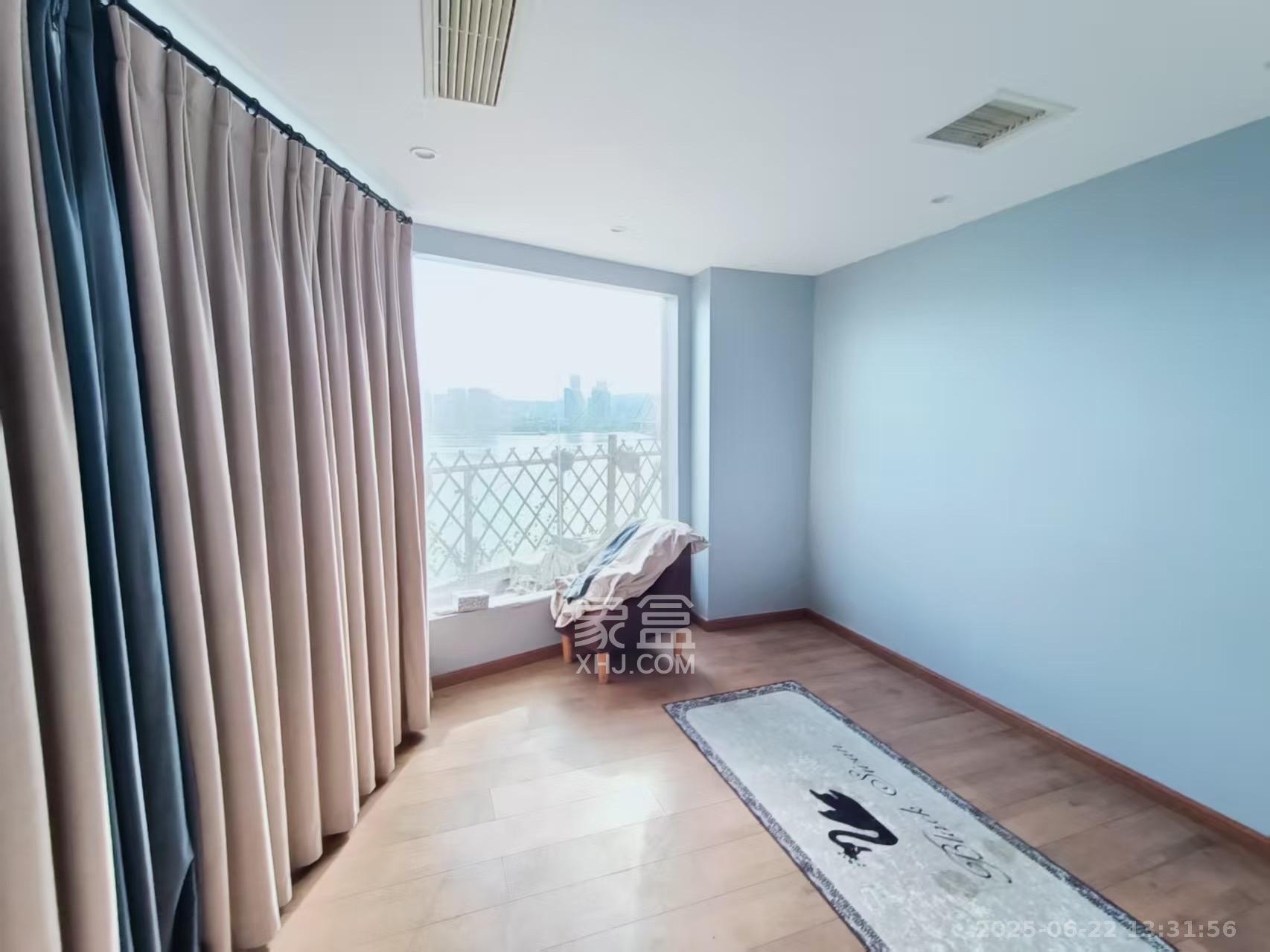 湘江世纪城富湾国际 6室2厅2卫 10000.0元/月 湘江世纪城富湾国际 6室2厅2卫 10000.0元/月室内图