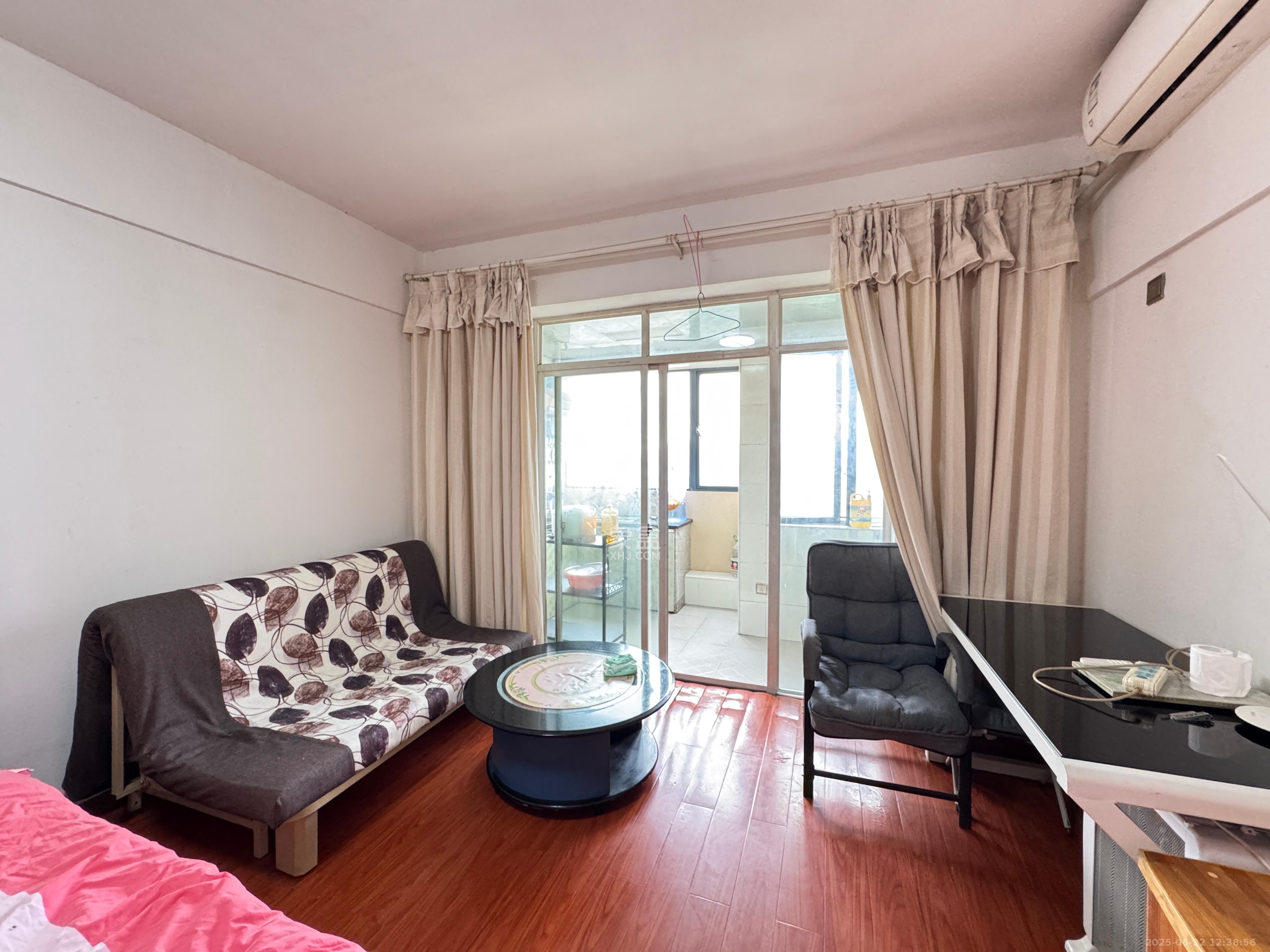 亚商国际 1室1厅1卫 1400.0元/月 亚商国际 1室1厅1卫 1400.0元/月室内图