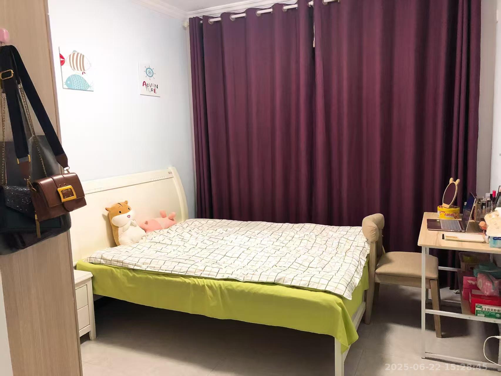 荣泰广场  3室2厅1卫   2200.00元/月室内图