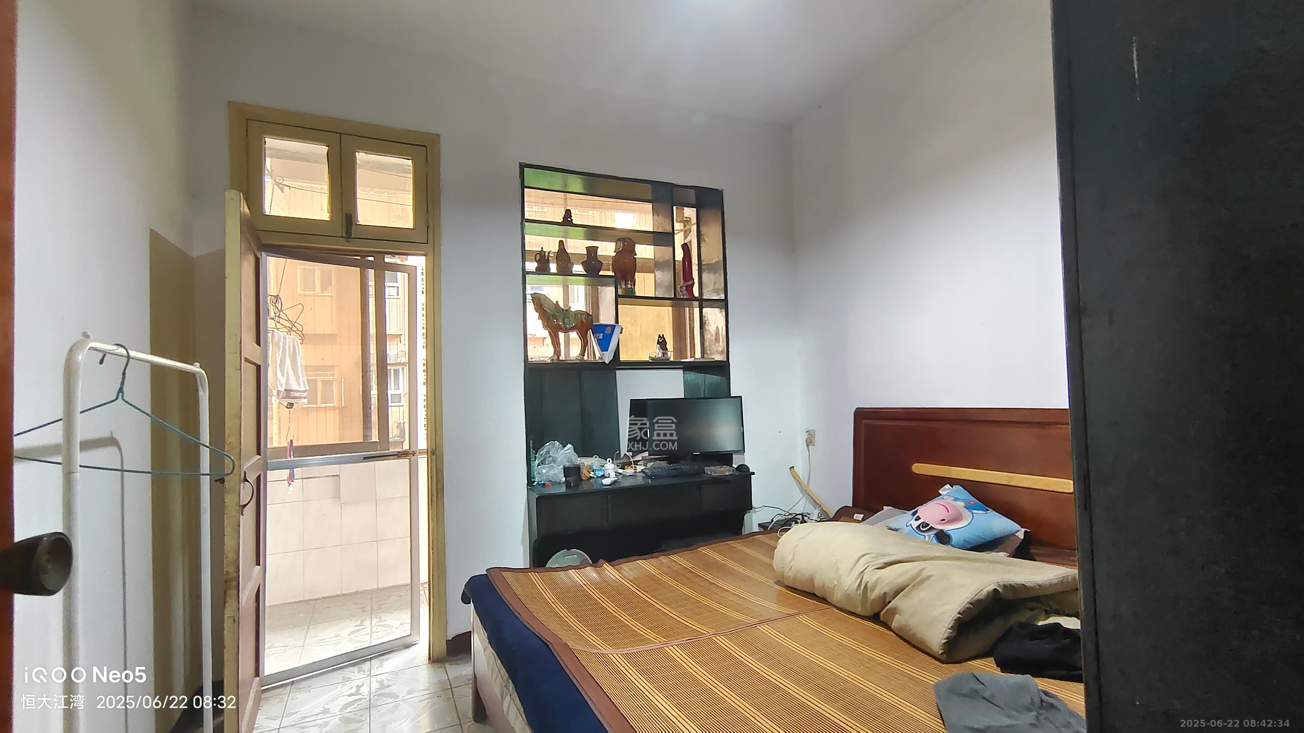 火星五片 2室2厅1卫 1300.0元/月 火星五片 2室2厅1卫 1300.0元/月室内图