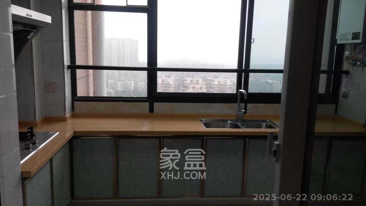 山水湾  1室1厅1卫   1500.00元/月室内图