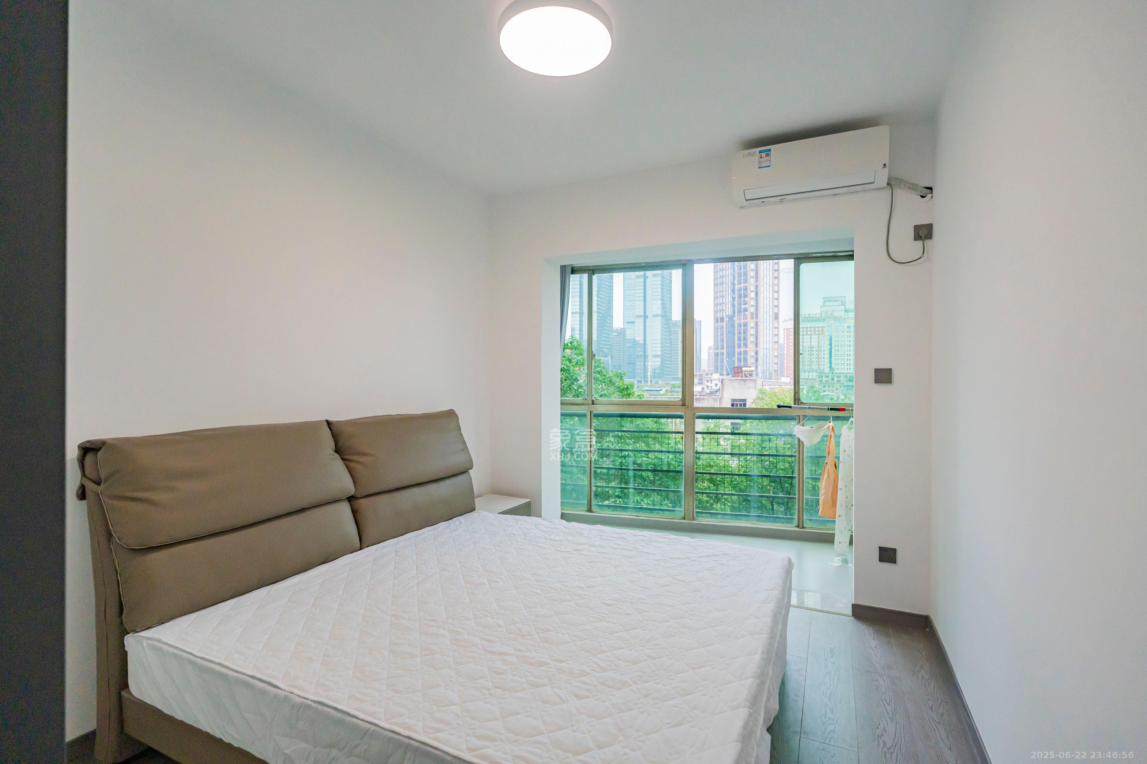 锦绣华天 3室2厅2卫 120.8万 锦绣华天 3室2厅2卫 120.8万卧室