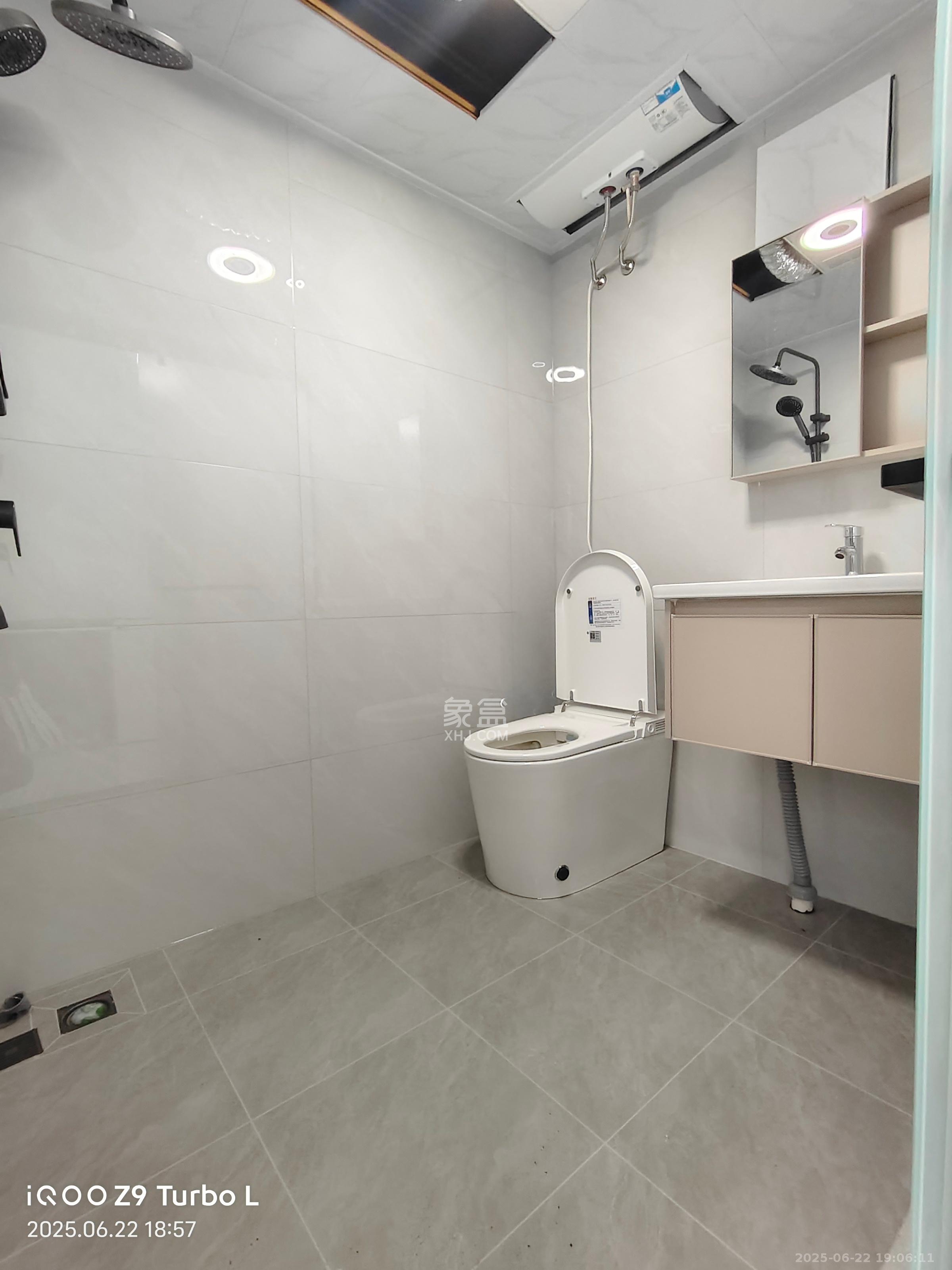 先锋新宇 1室0厅1卫 1100.0元/月 先锋新宇 1室0厅1卫 1100.0元/月室内图