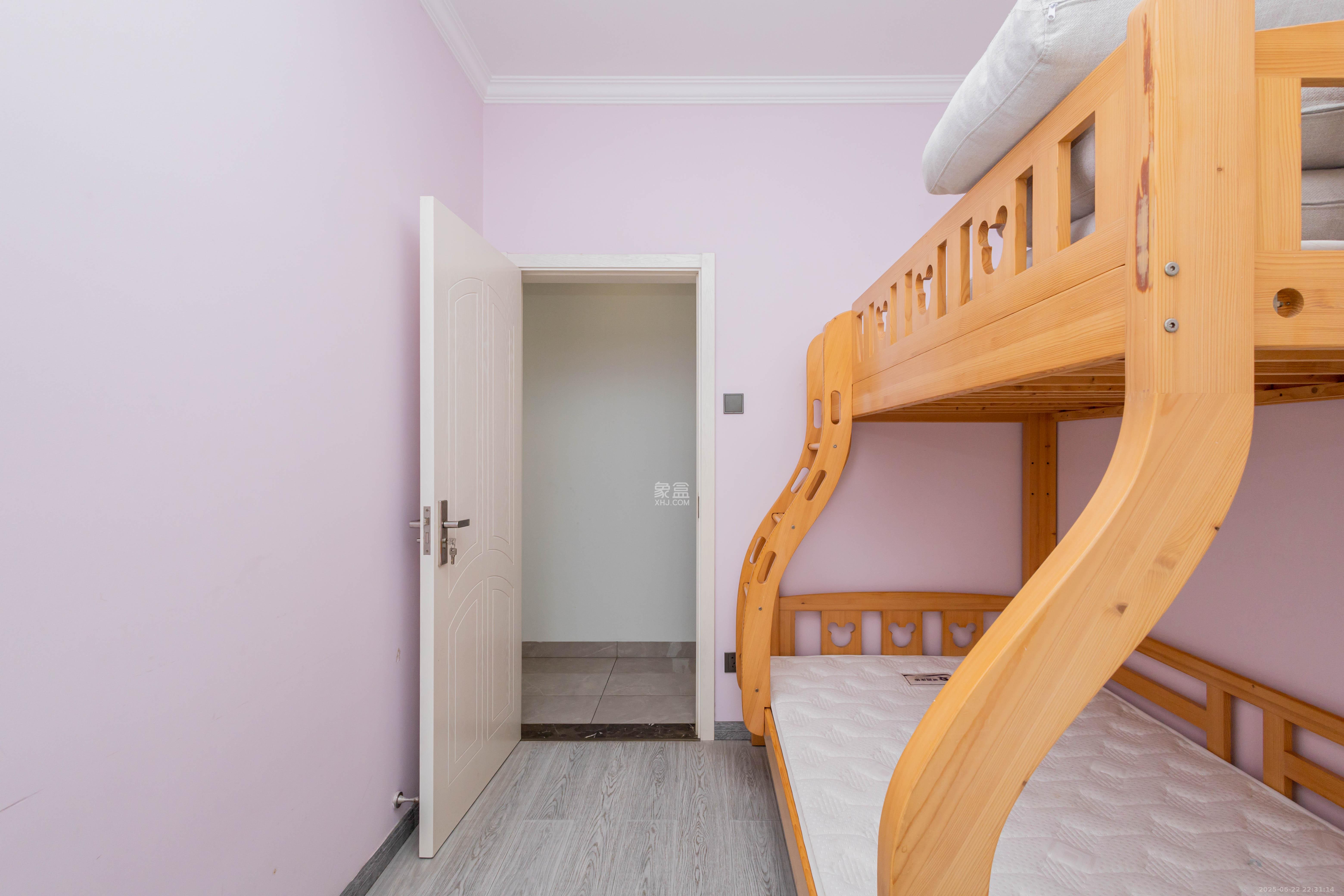 金科天悦(金科美邻汇) 3室2厅1卫 59.8万 金科天悦(金科美邻汇) 3室2厅1卫 59.8万卧室