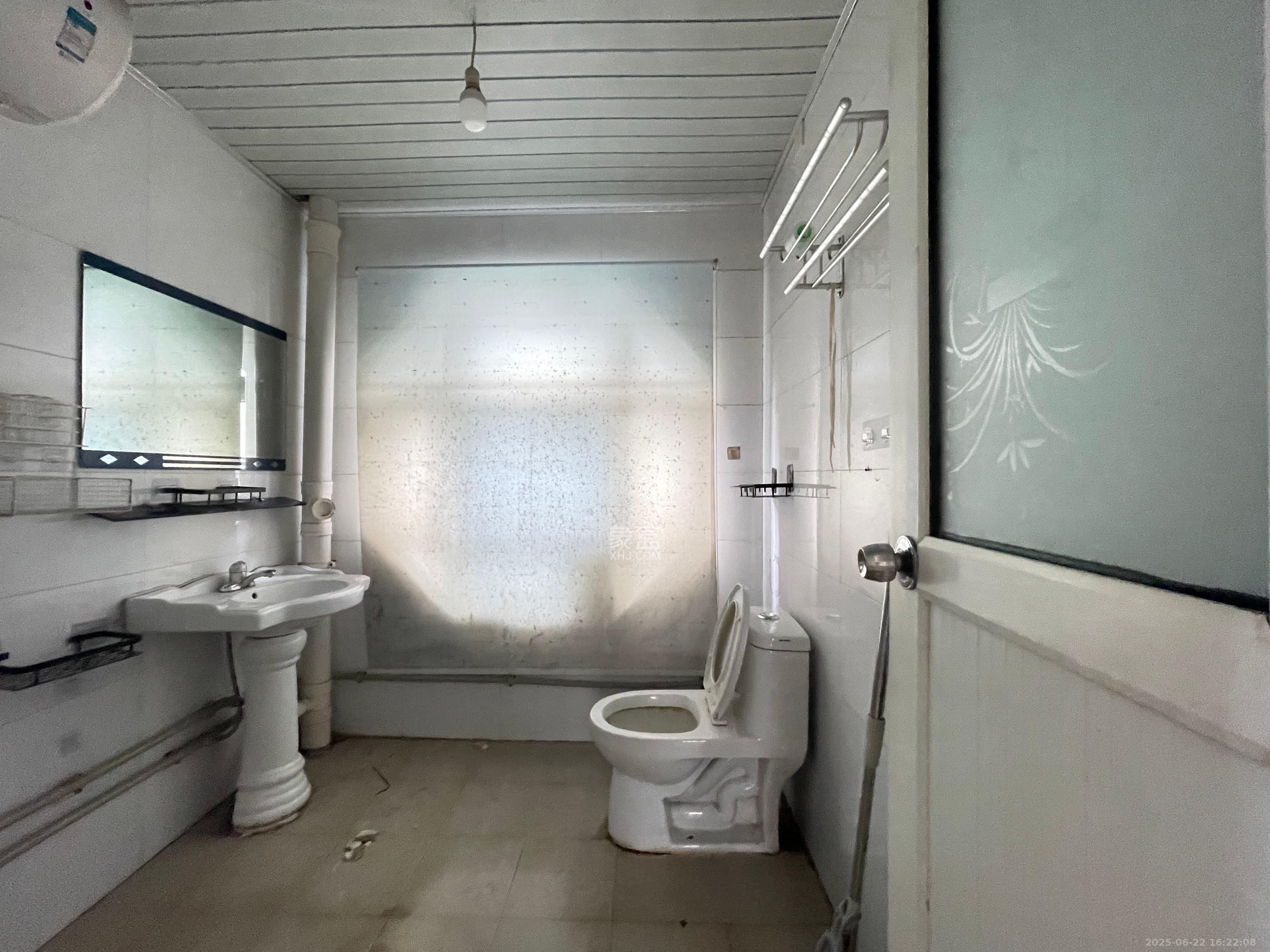 西子湖畔沃府  4室2厅2卫    2600.0元/月室内图