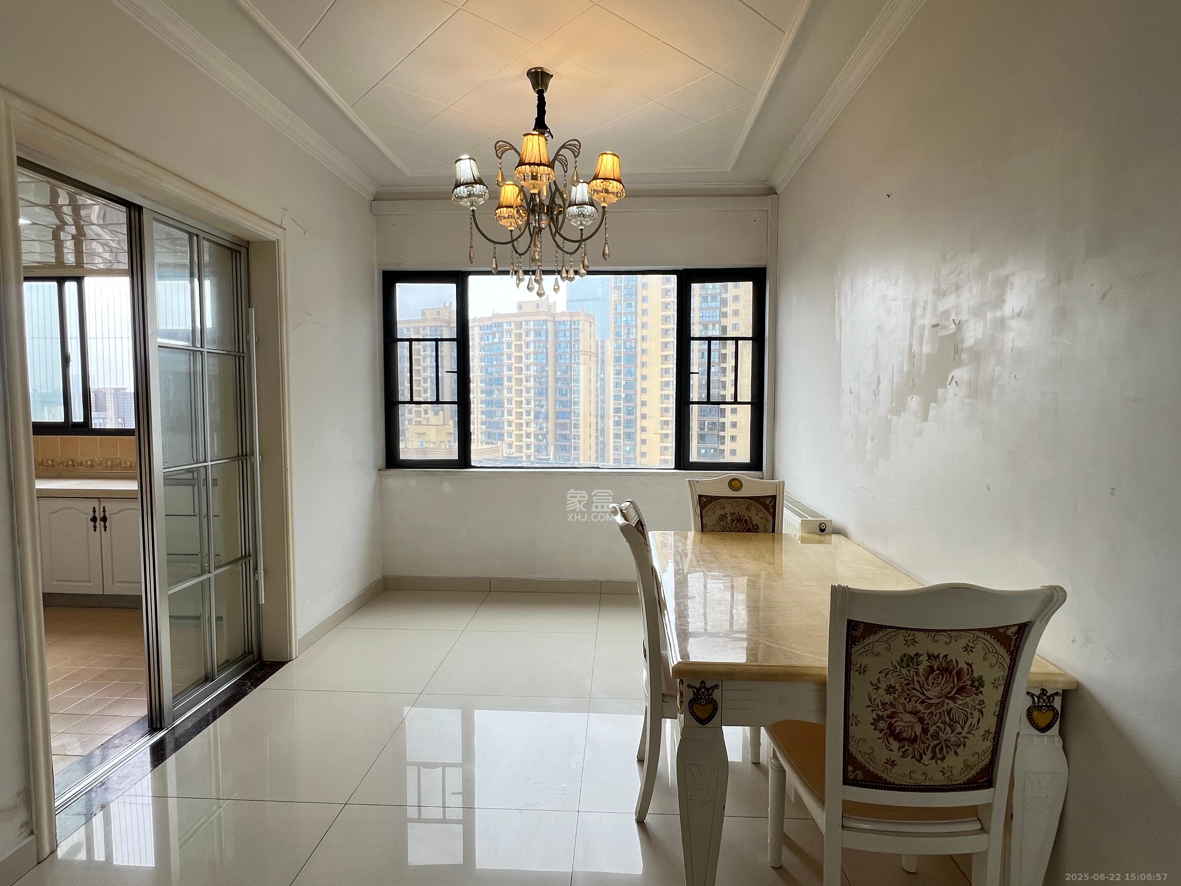 茂华国际湘 2室2厅2卫 2800.0元/月 茂华国际湘 2室2厅2卫 2800.0元/月室内图