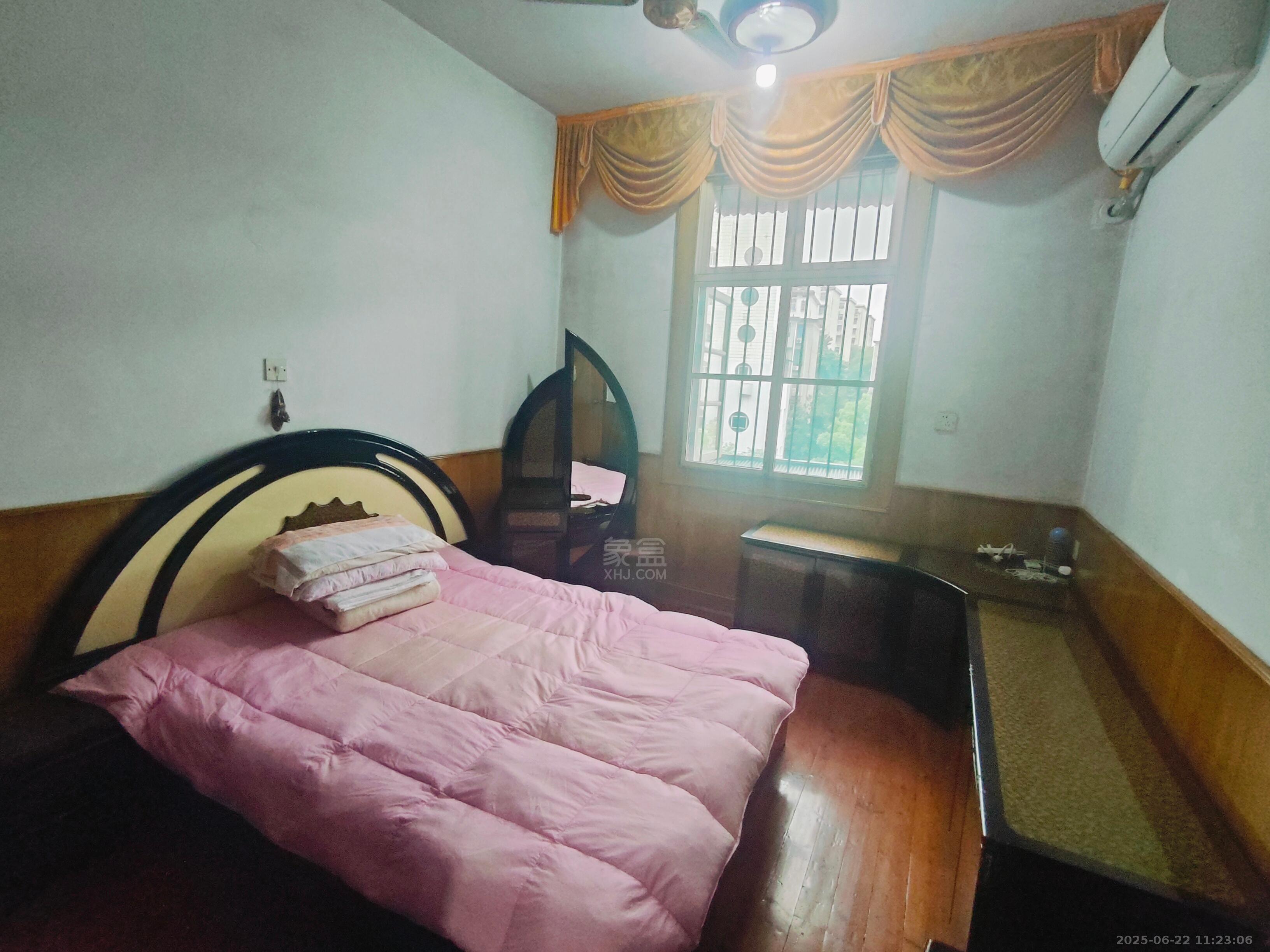 北山二村 2室1厅1卫 800.0元/月 北山二村 2室1厅1卫 800.0元/月室内图