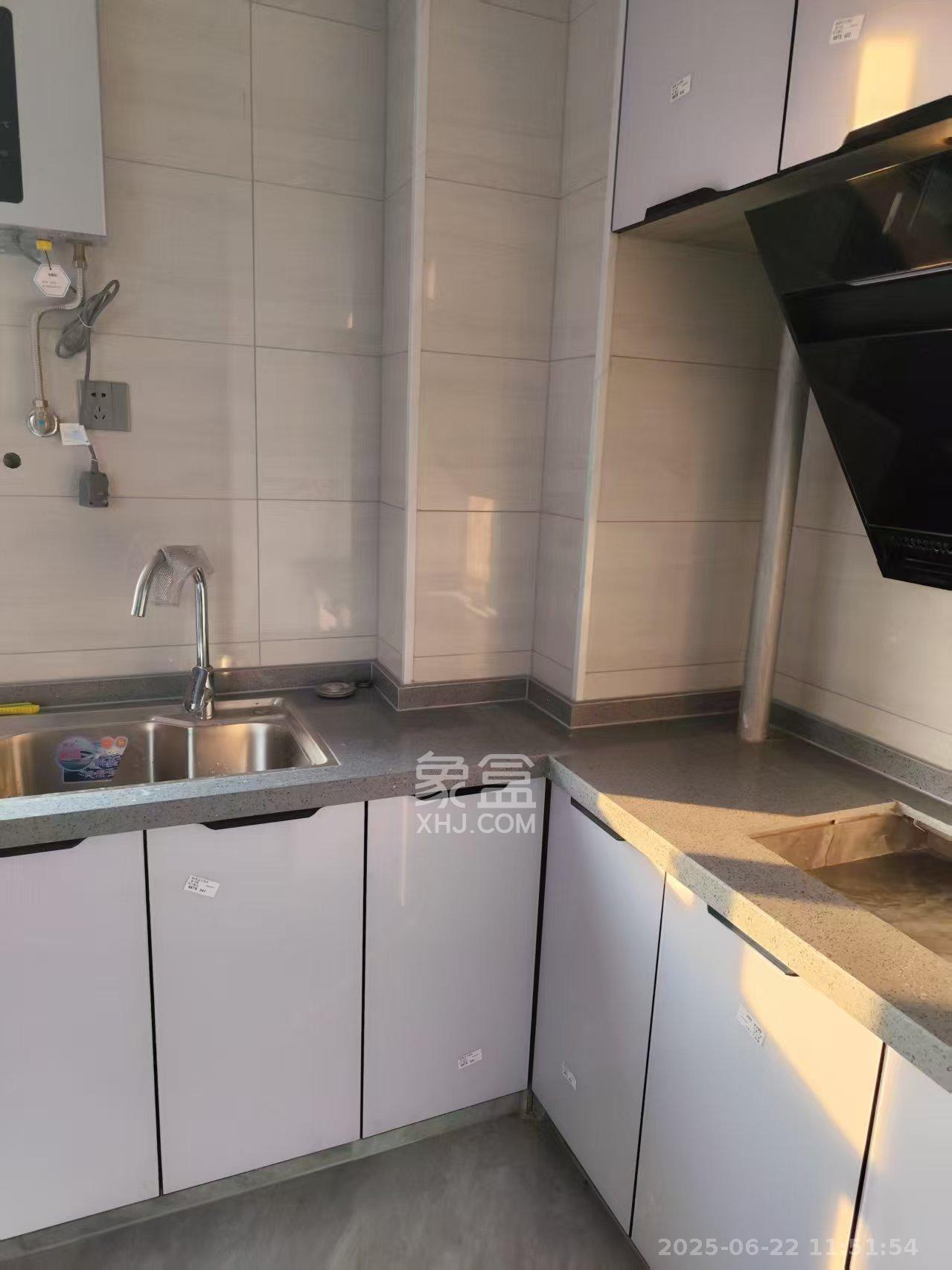 新天地步步高 1室1厅1卫 1100.0元/月 新天地步步高 1室1厅1卫 1100.0元/月室内图