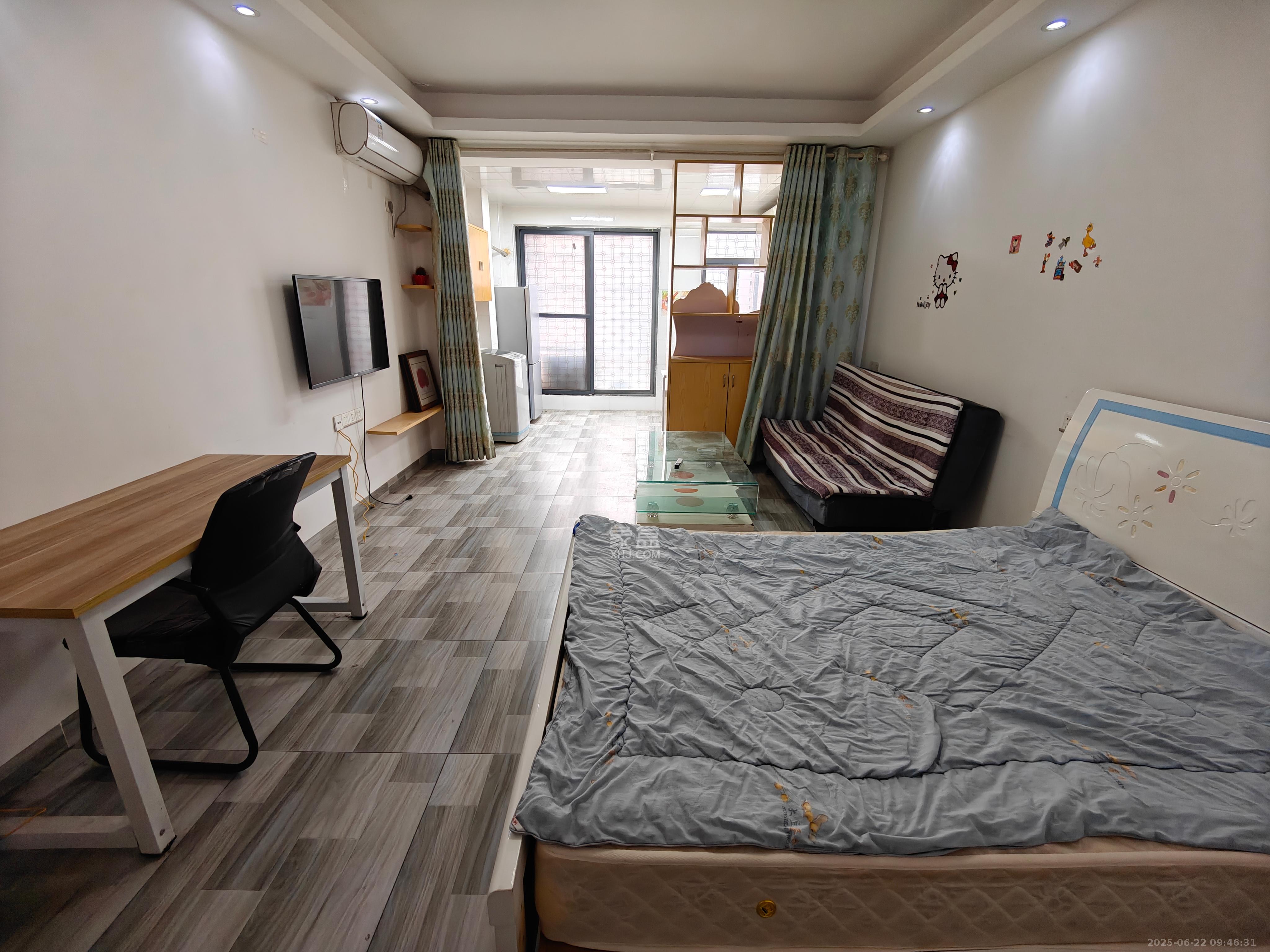西子湖畔沃府  1室1厅1卫    1800.0元/月室内图