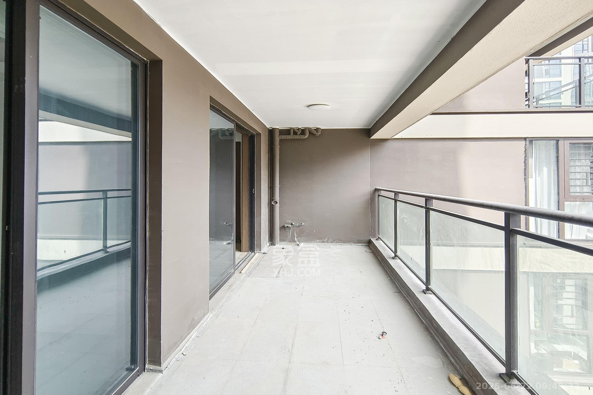 荣盛锦绣学府  3室2厅2卫    2800.0元/月 荣盛锦绣学府  3室2厅2卫    2800.0元/月室内图