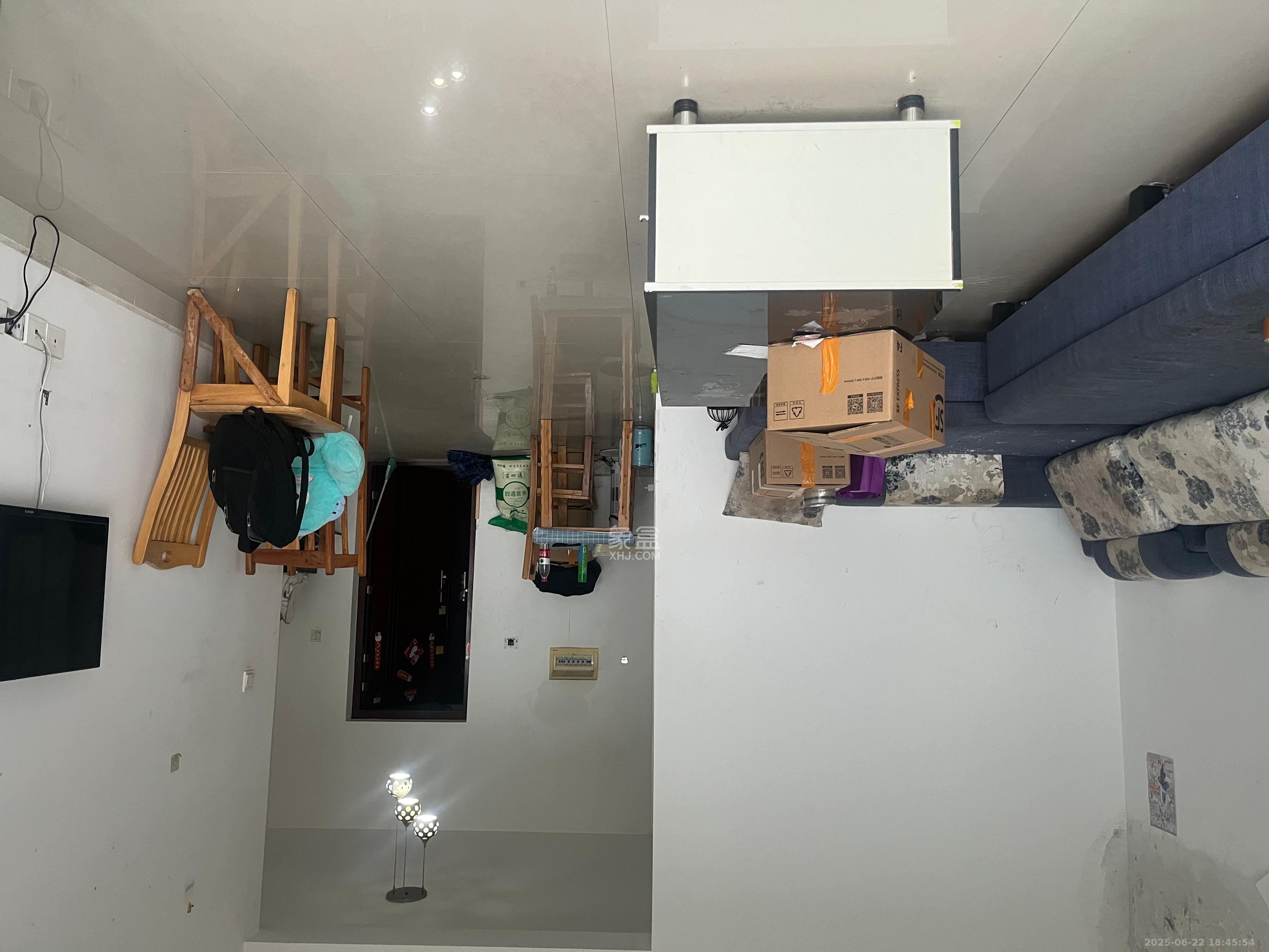 星城映象  2室2厅1卫   2000.00元/月室内图