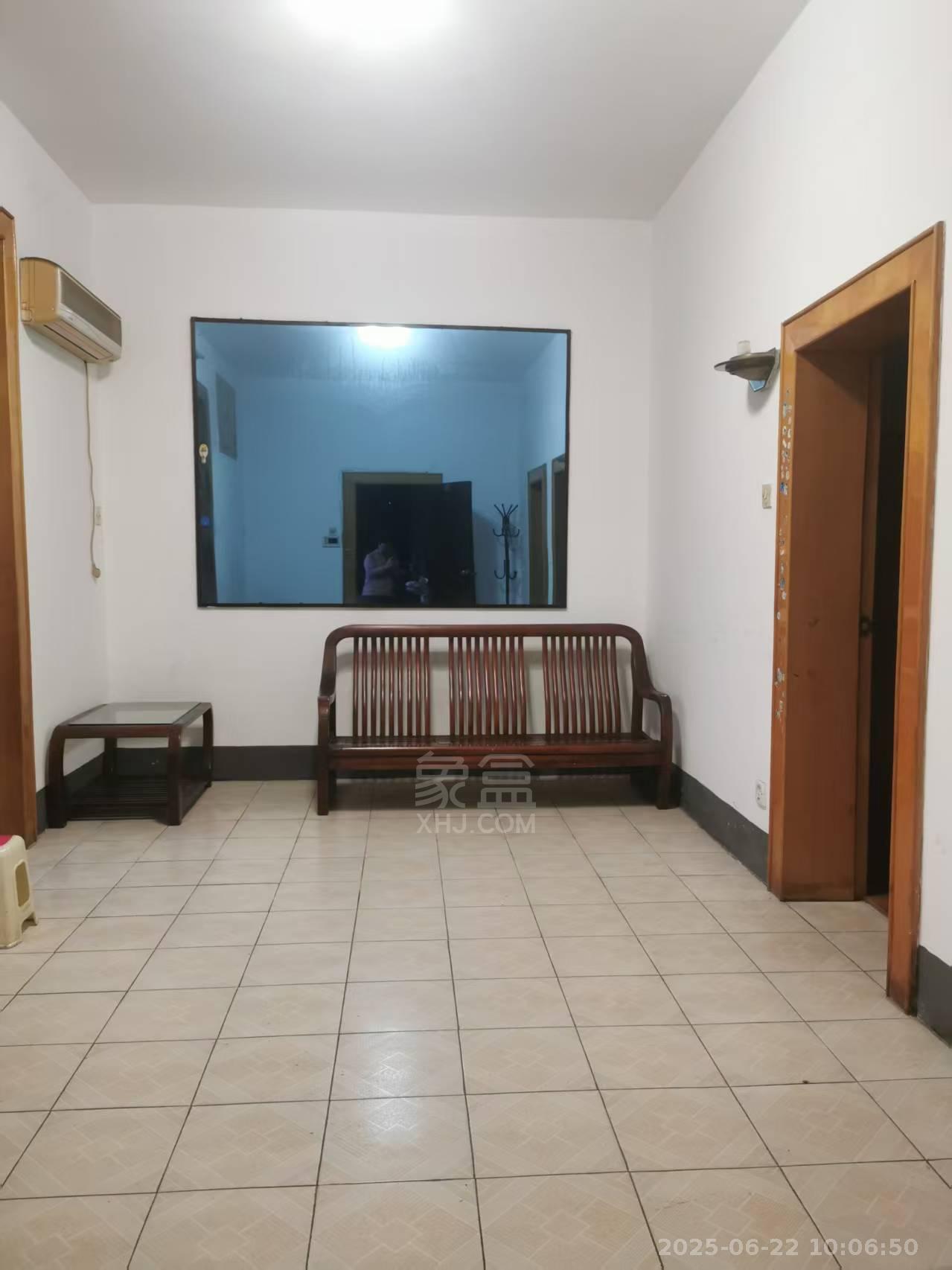 新民二村 2室1厅1卫 800.0元/月 新民二村 2室1厅1卫 800.0元/月室内图