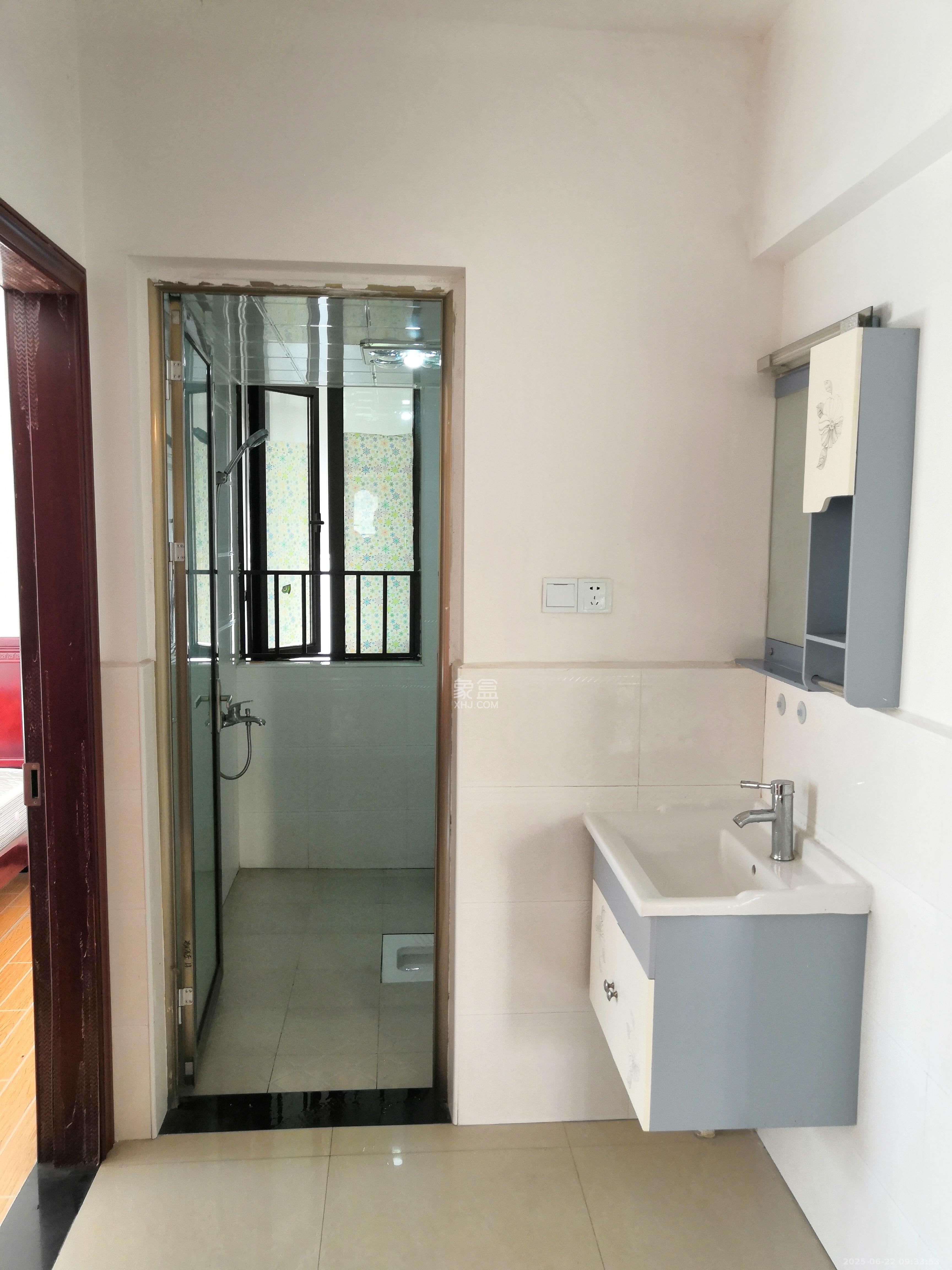 华润凤凰城三期 3室2厅1卫 1800.0元/月 华润凤凰城三期 3室2厅1卫 1800.0元/月室内图