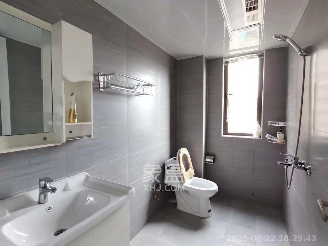 梅溪湖合能璞丽  3室2厅2卫   2300.00元/月室内图