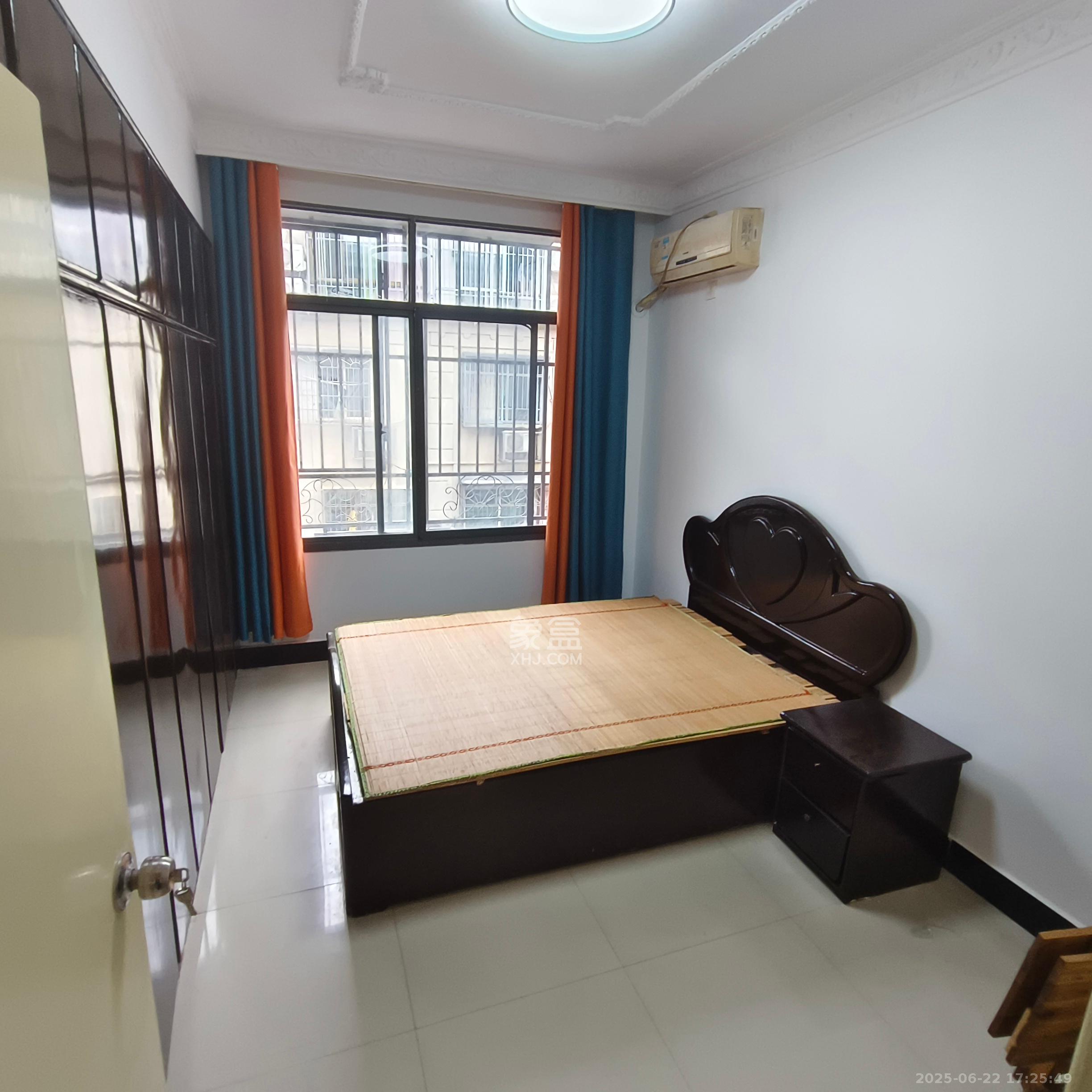 星沙二区 2室1厅1卫 1200.0元/月 星沙二区 2室1厅1卫 1200.0元/月室内图