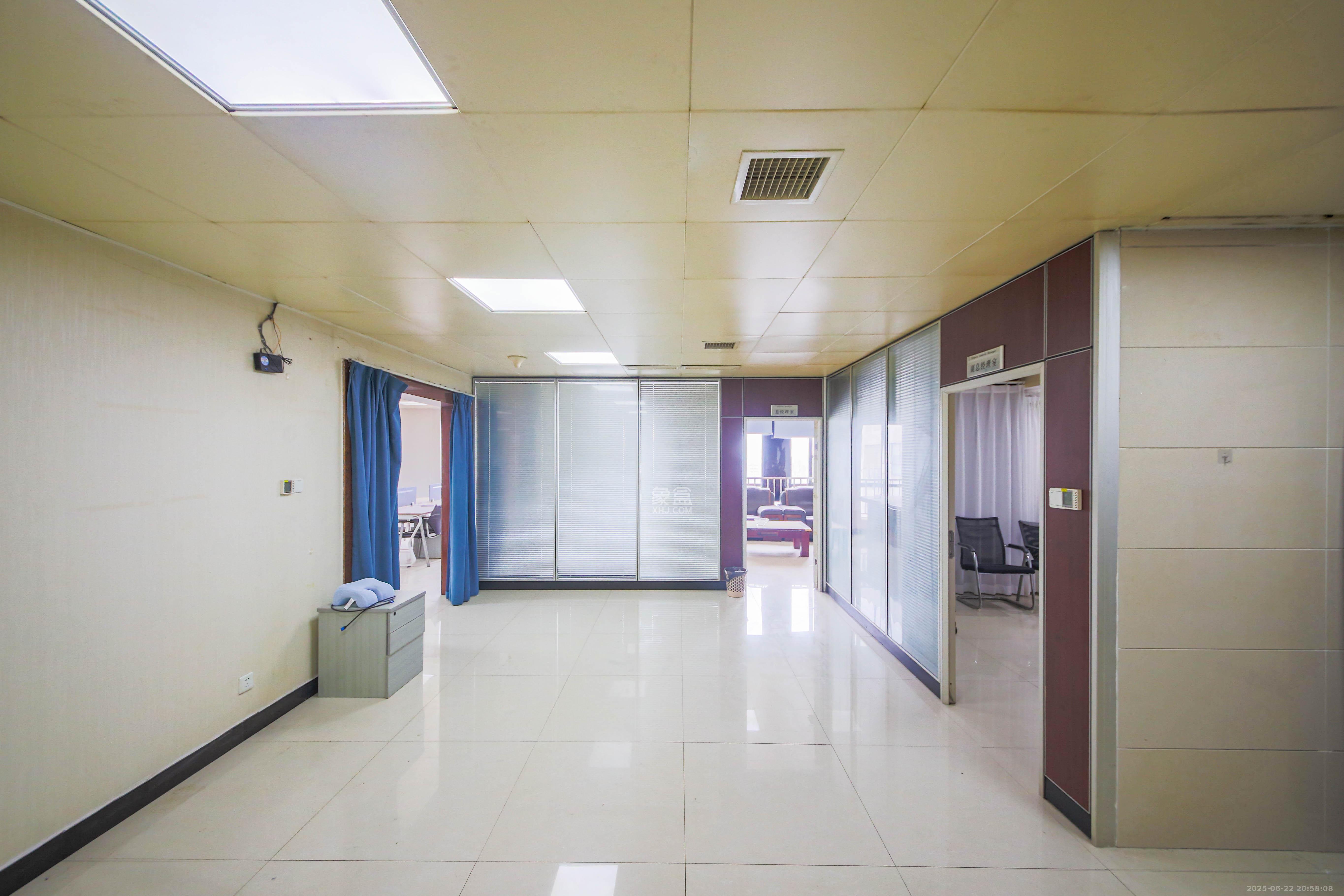 和庄 3室1厅1卫 52.0万 和庄 3室1厅1卫 52.0万客厅