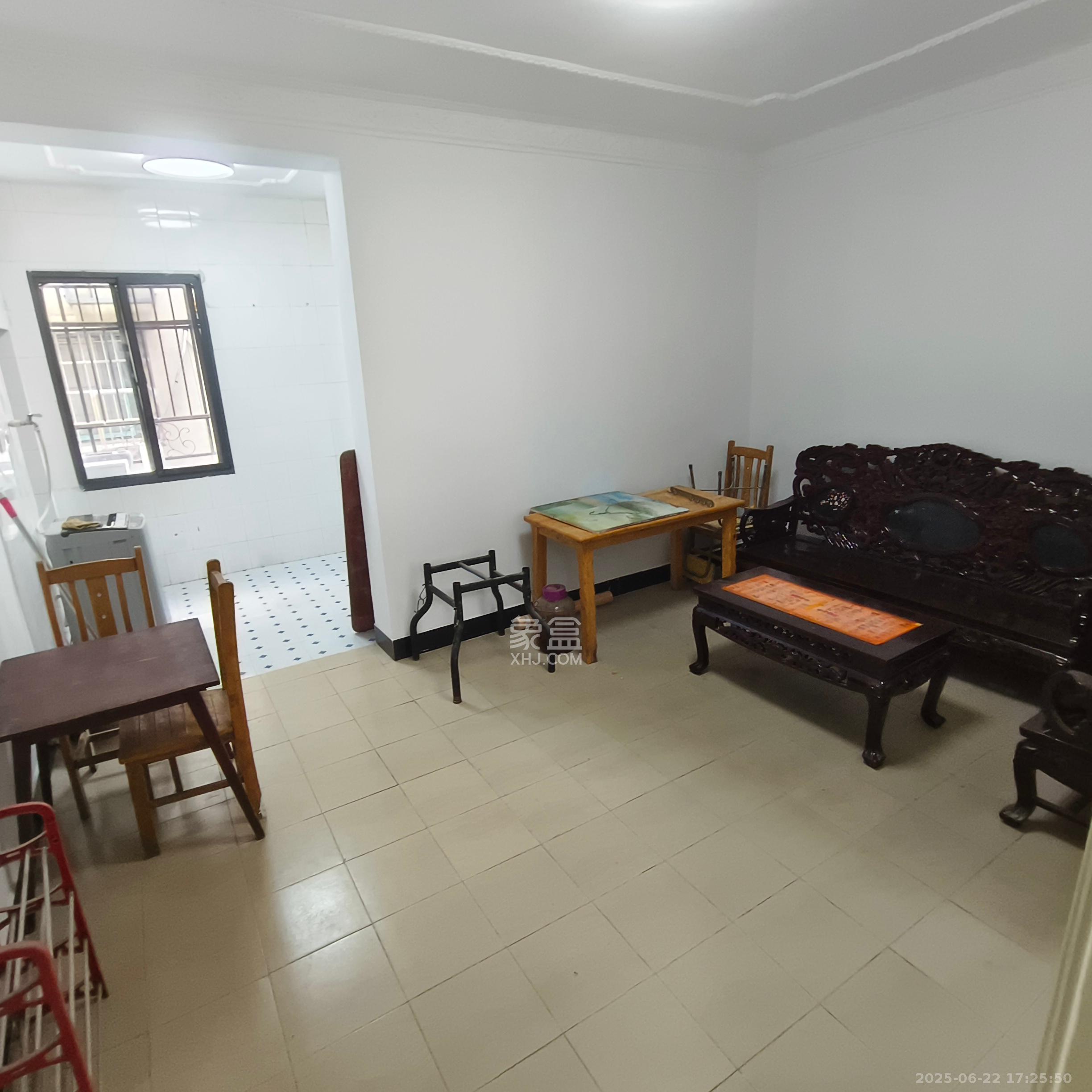 星沙二区 2室1厅1卫 1200.0元/月 星沙二区 2室1厅1卫 1200.0元/月室内图