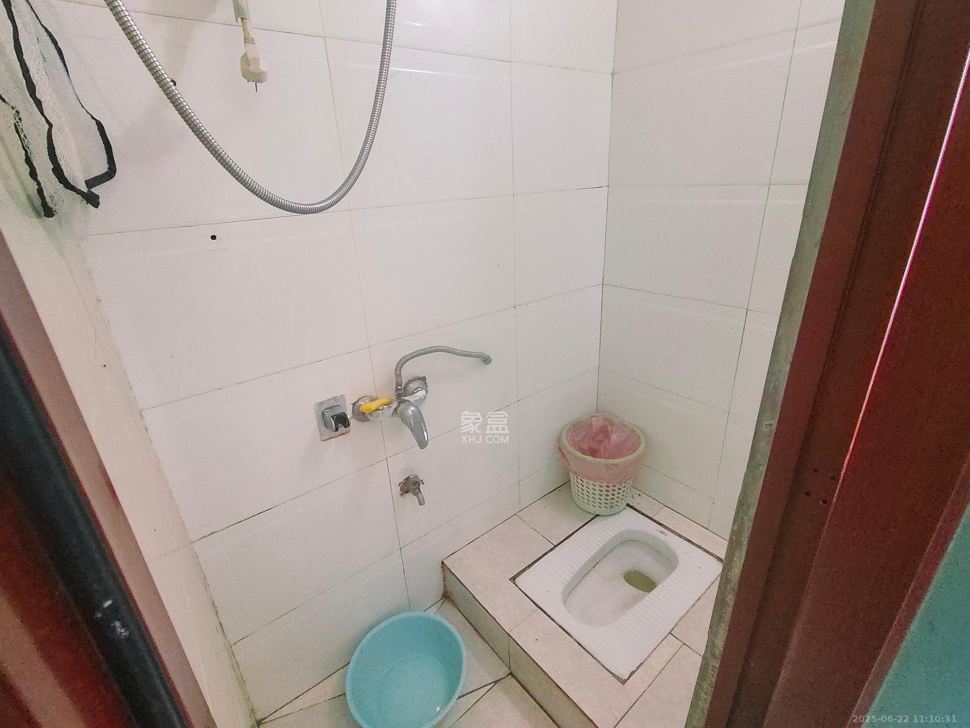 西罗亚大厦 1室1厅1卫 1800.0元/月 西罗亚大厦 1室1厅1卫 1800.0元/月室内图