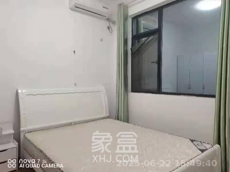 天元涉外景园C区  2室1厅1卫   2200.00元/月室内图