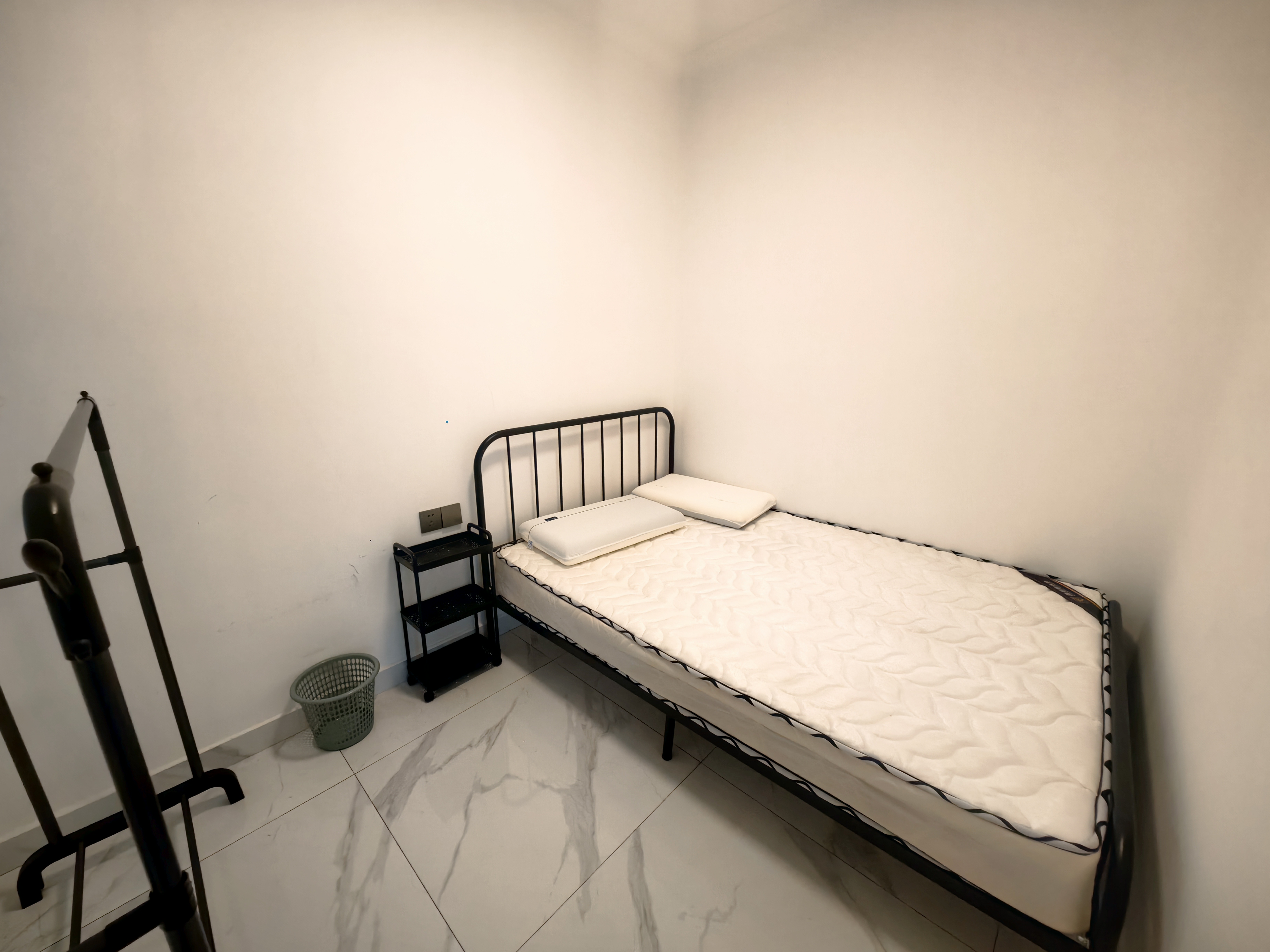 恒基凯旋门三期  2室2厅1卫   2200.00元/月户型图