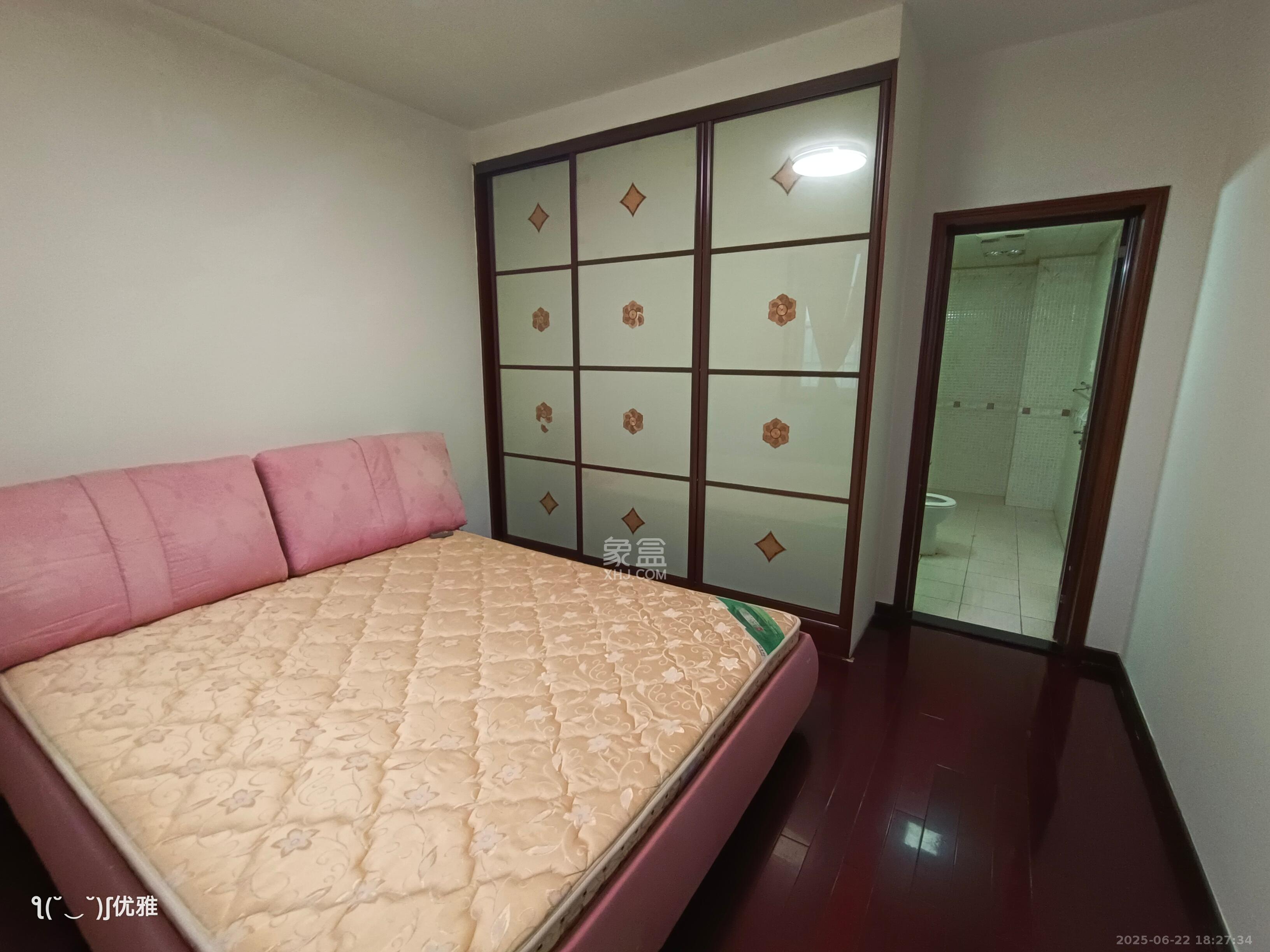 慧丰楼  3室2厅2卫   3200.00元/月室内图