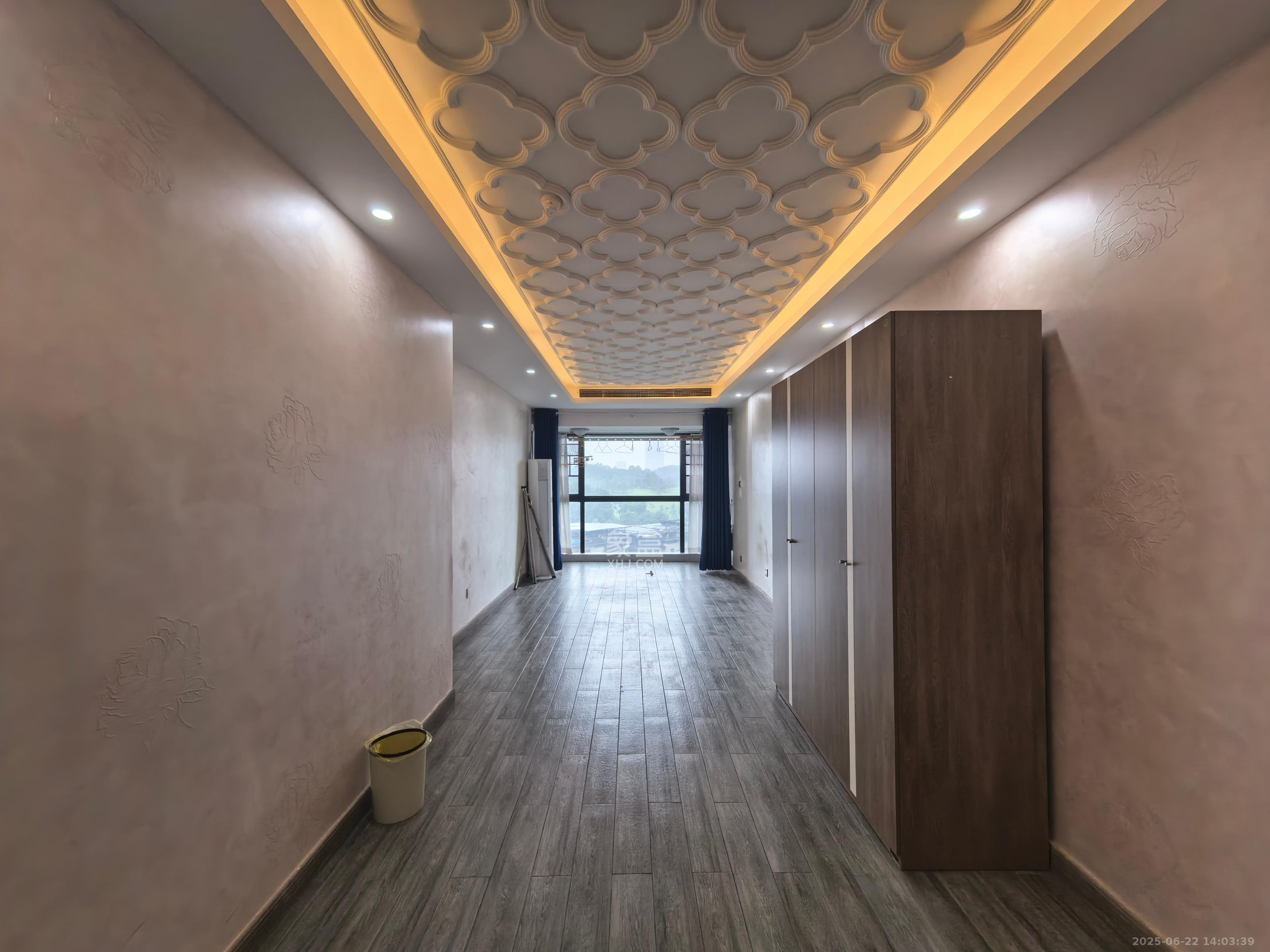 京武浪琴山一、二期 1室1厅1卫 4000.0元/月 京武浪琴山一、二期 1室1厅1卫 4000.0元/月室内图