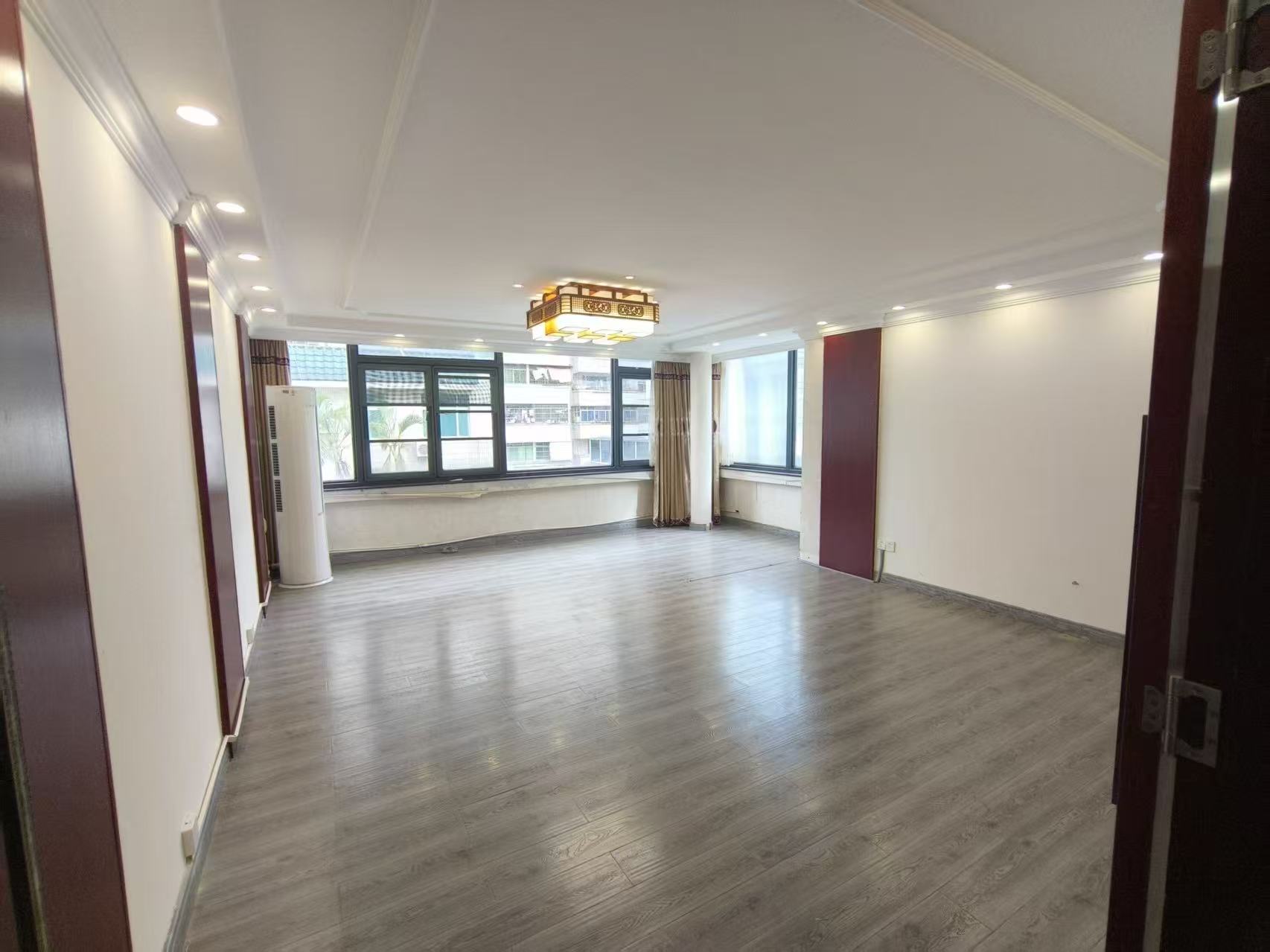 金贸小区 7室2厅5卫 20000.0元/月 金贸小区 7室2厅5卫 20000.0元/月室内图