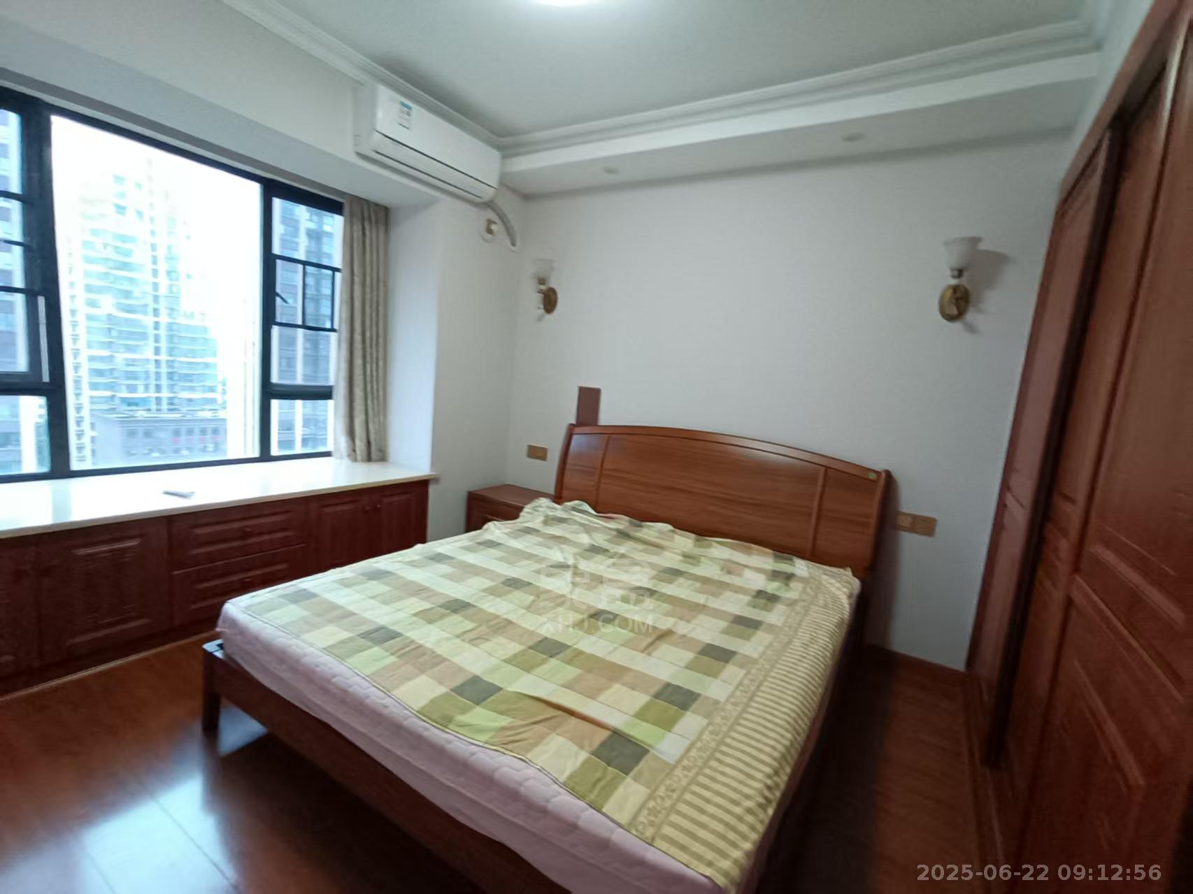 春藤小镇 3室2厅2卫 1800.0元/月 春藤小镇 3室2厅2卫 1800.0元/月室内图