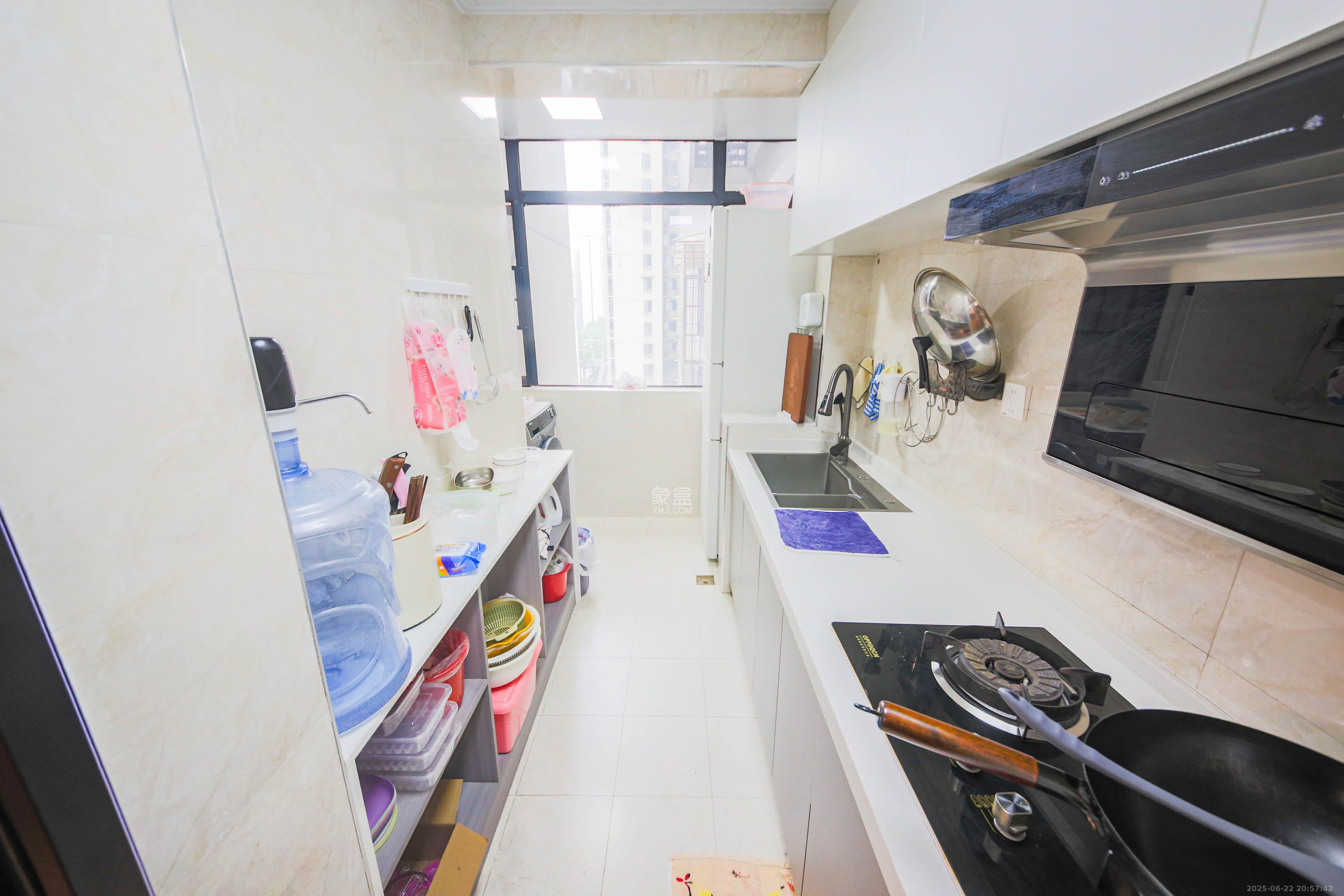 和庄 3室2厅1卫 116.8万 和庄 3室2厅1卫 116.8万厨房