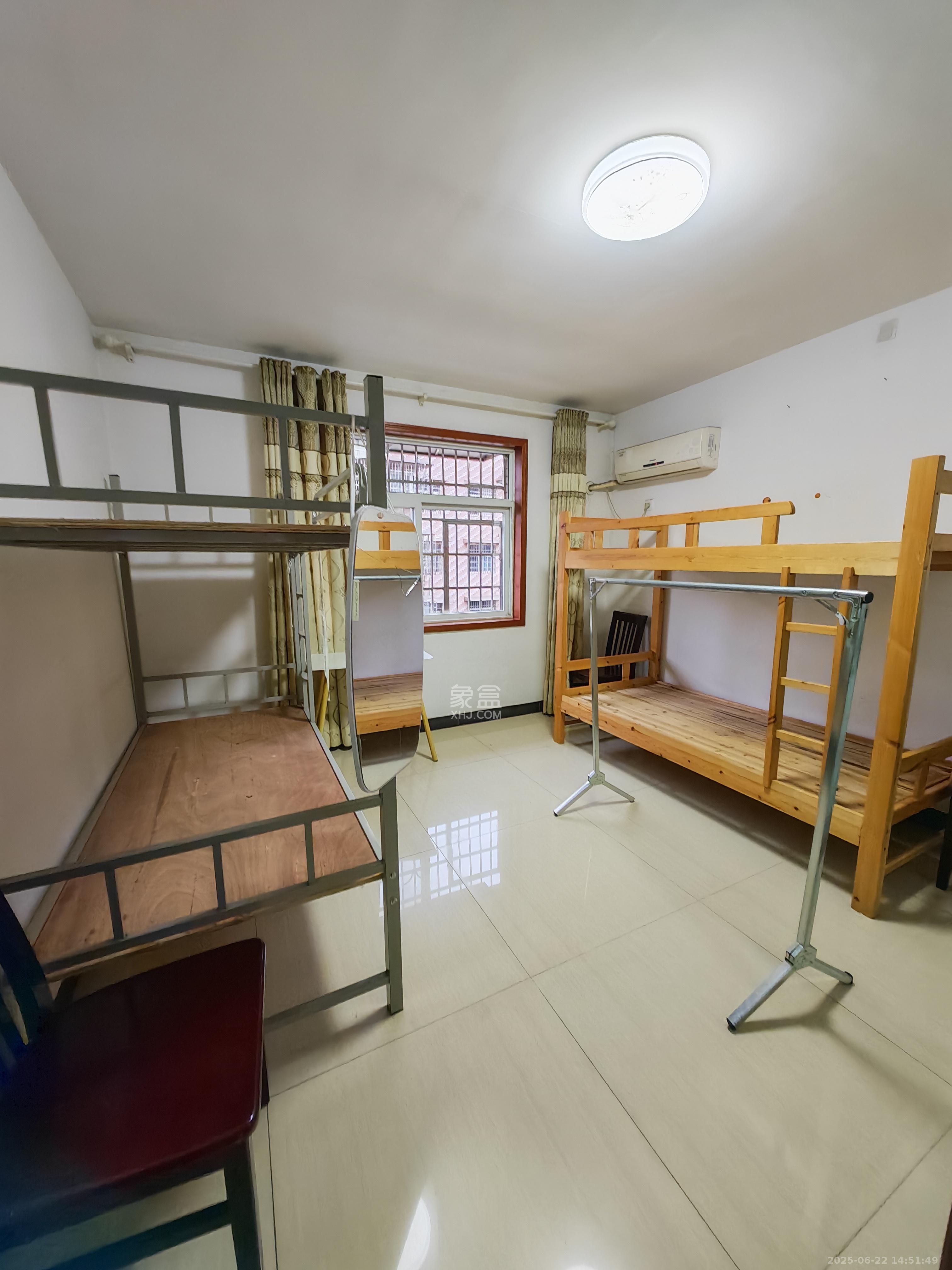 竹隐小区  3室2厅1卫   1800.00元/月室内图
