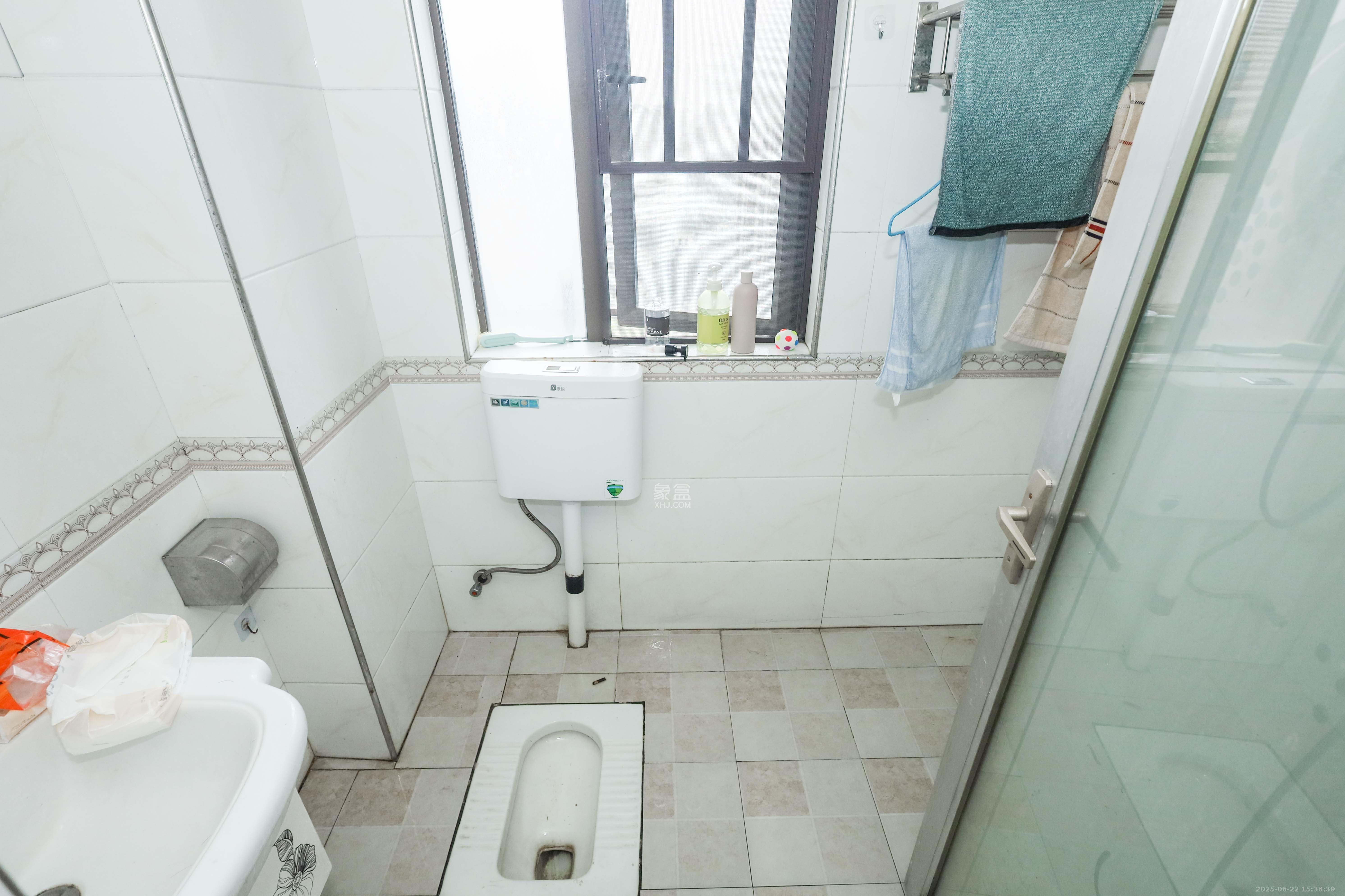 旭辉御府  3室2厅2卫    120.0万 旭辉御府  3室2厅2卫    120.0万卫生间