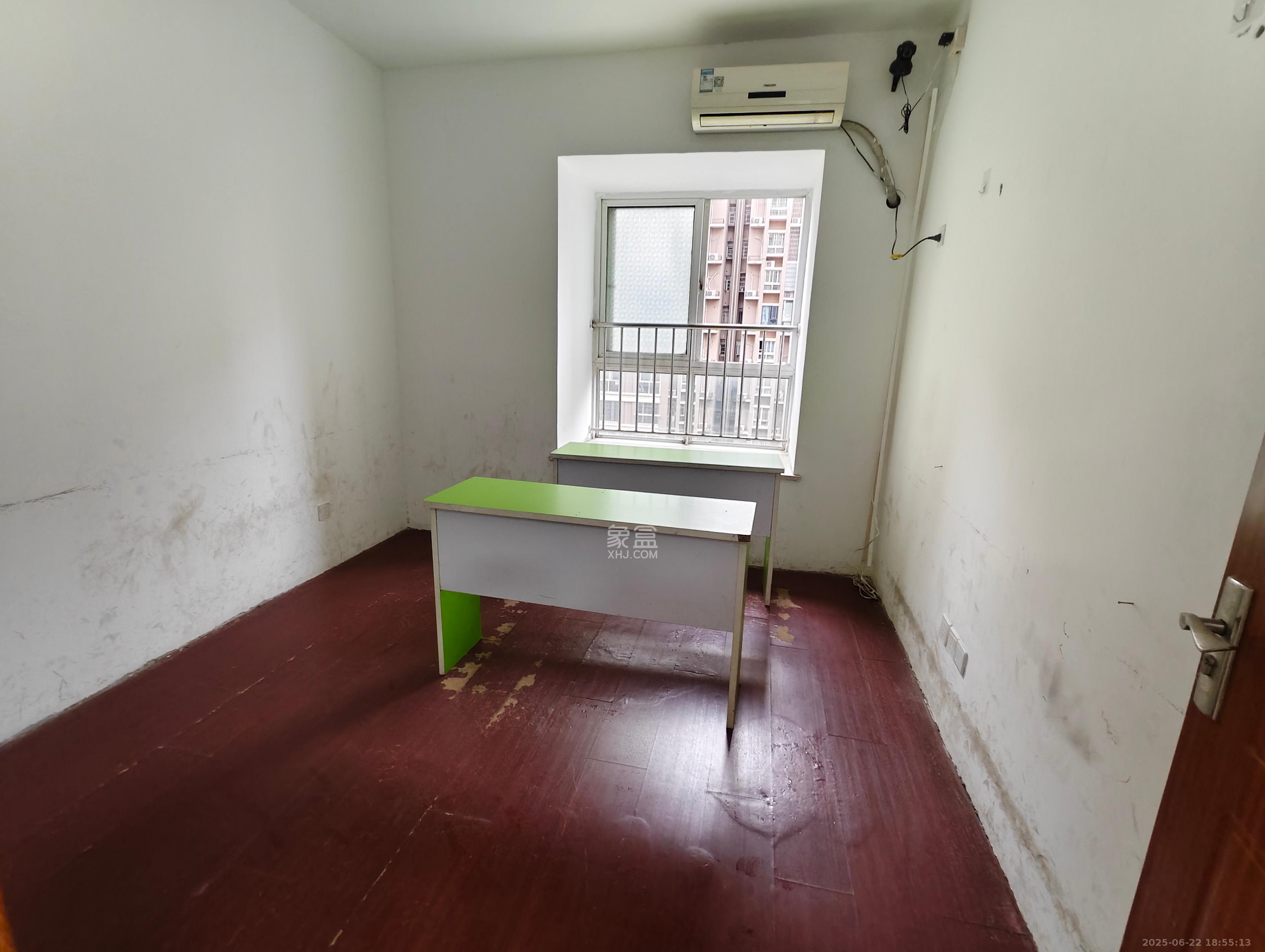 上河国际C区 4室2厅1卫 3100.0元/月 上河国际C区 4室2厅1卫 3100.0元/月室内图