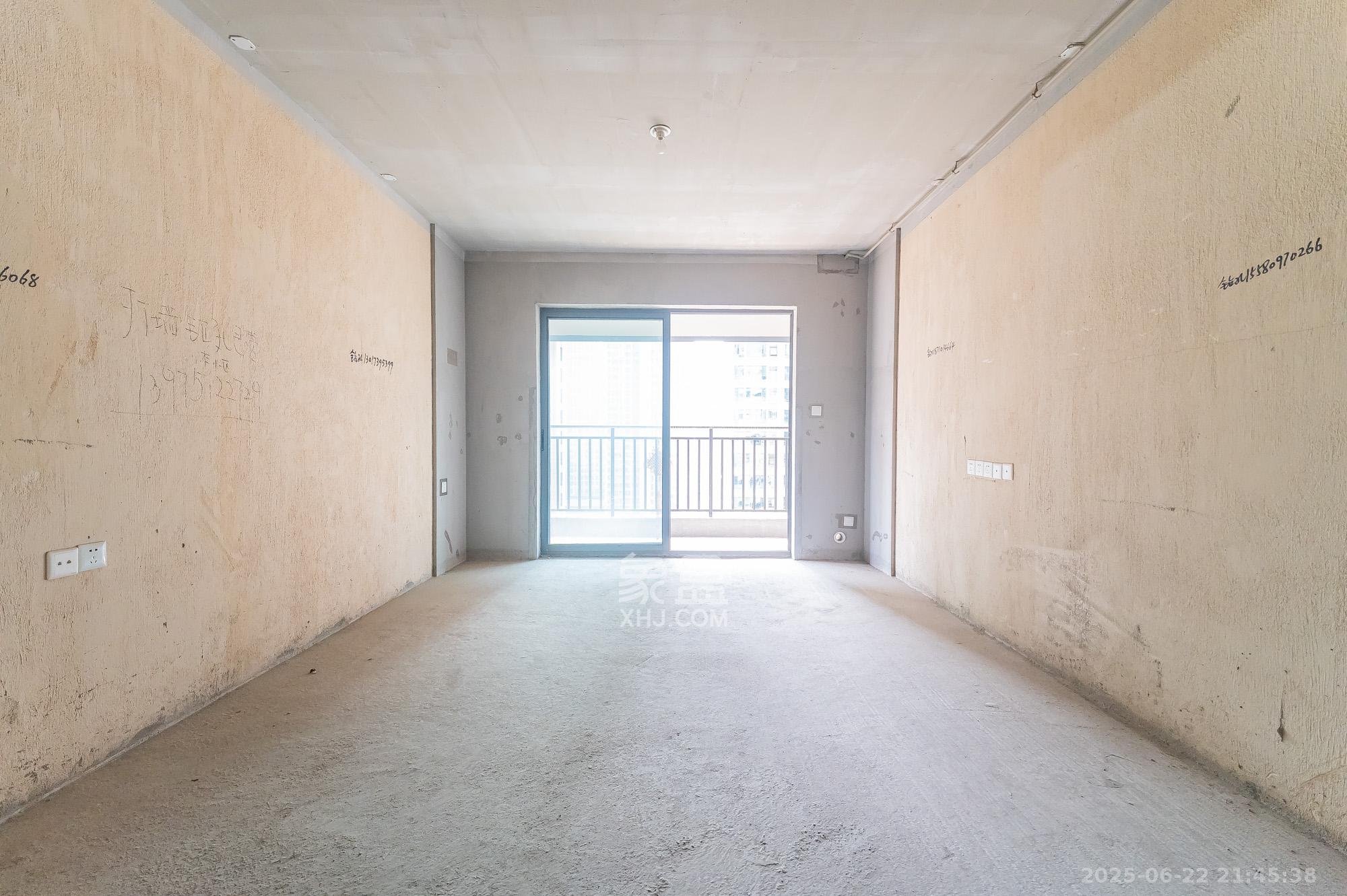 中建悦和城  3室2厅2卫    106.0万 中建悦和城  3室2厅2卫    106.0万客厅