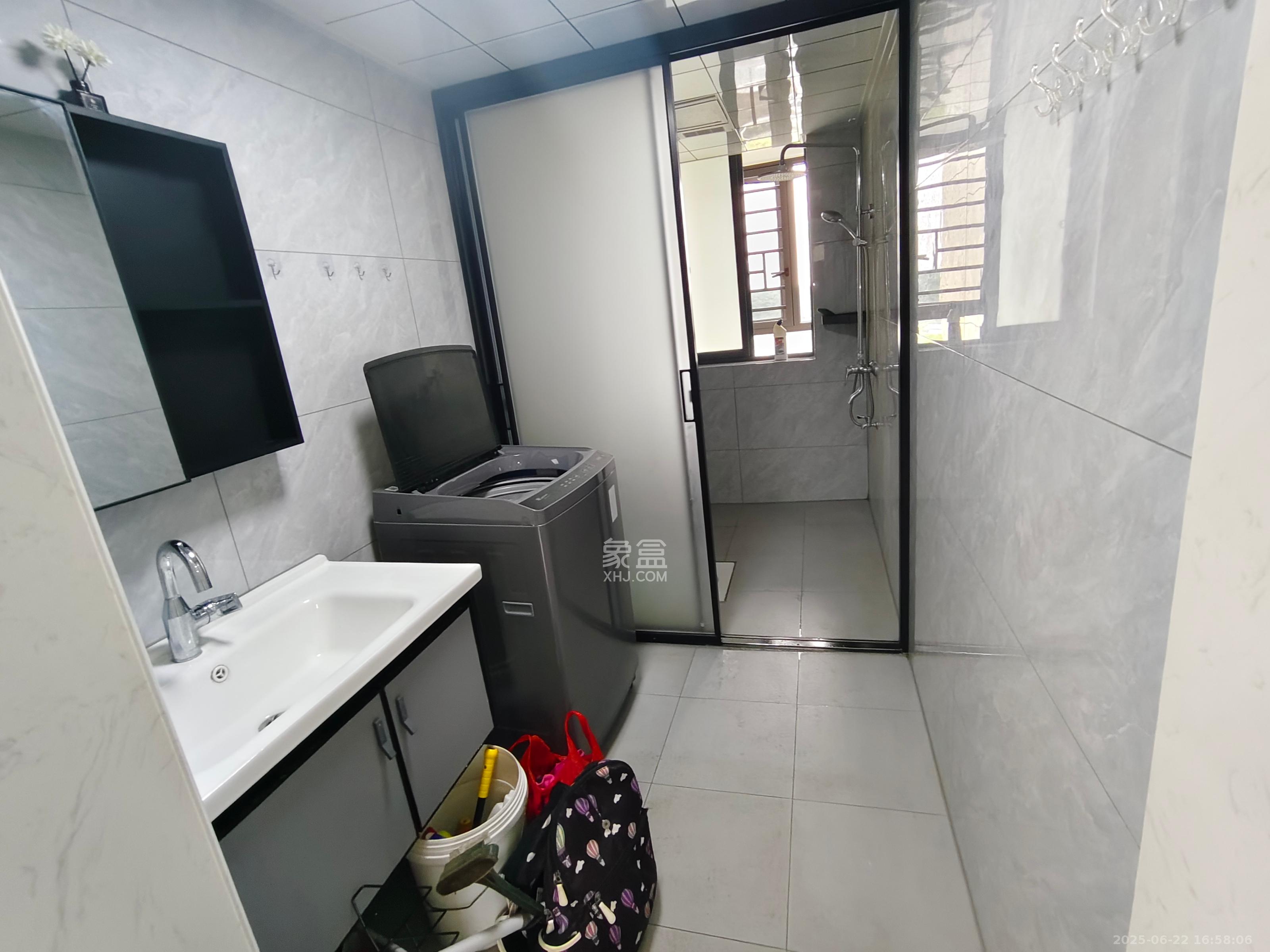 智达佳园 3室2厅2卫 2000.0元/月 智达佳园 3室2厅2卫 2000.0元/月室内图