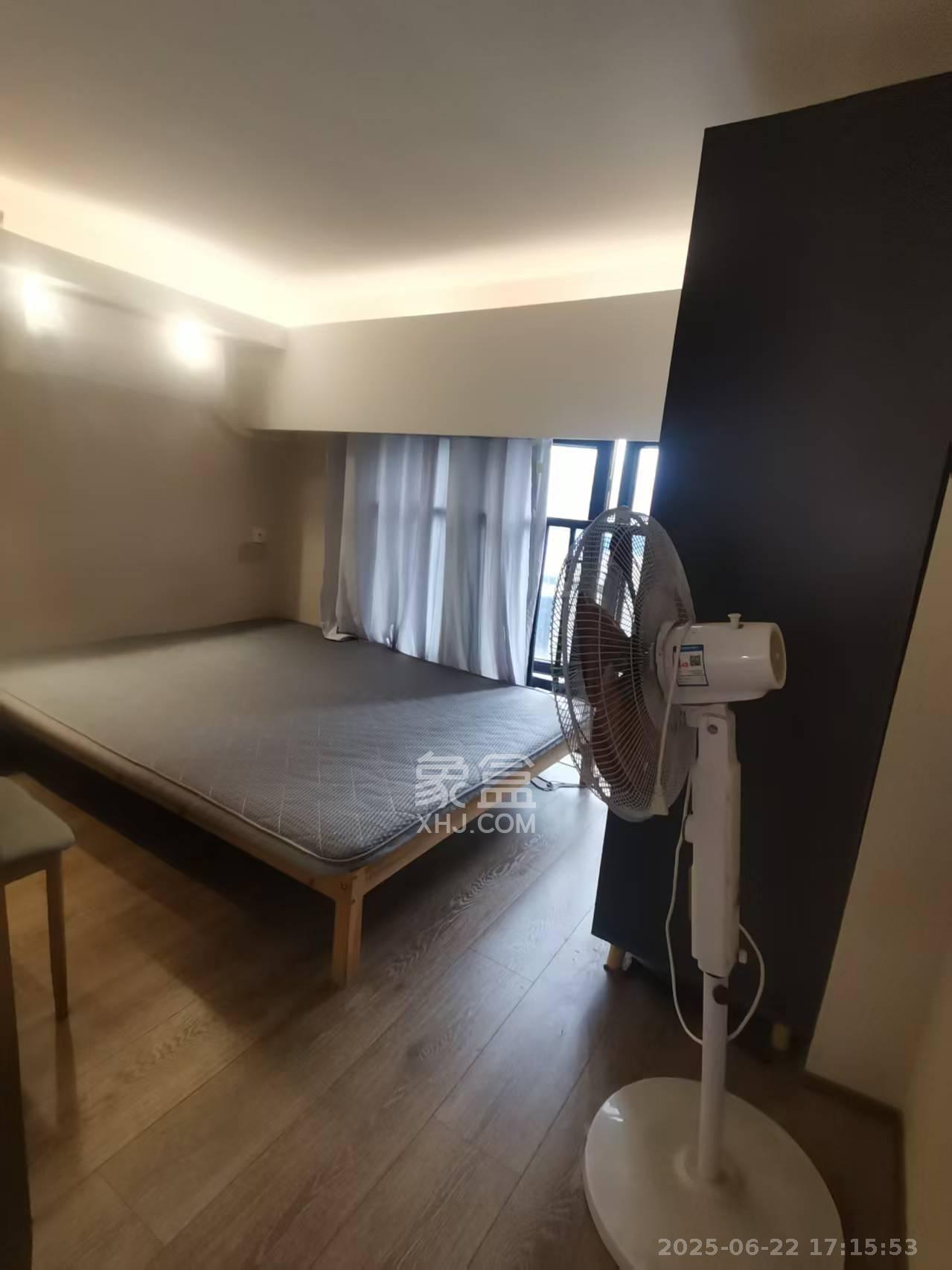 华远海蓝郡 2室1厅1卫 1400.0元/月 华远海蓝郡 2室1厅1卫 1400.0元/月室内图