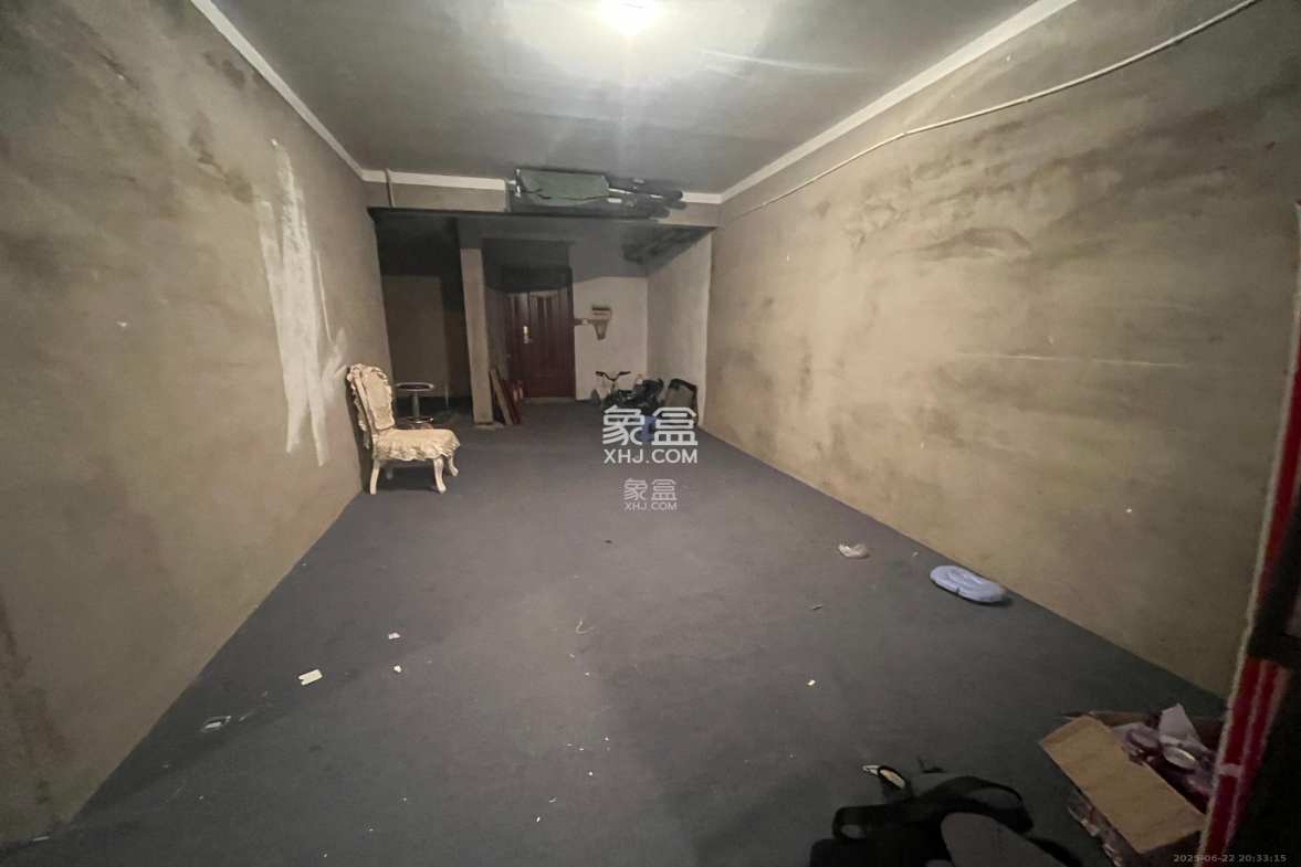 华晨国际公馆 4室2厅2卫 4500.0元/月 华晨国际公馆 4室2厅2卫 4500.0元/月室内图