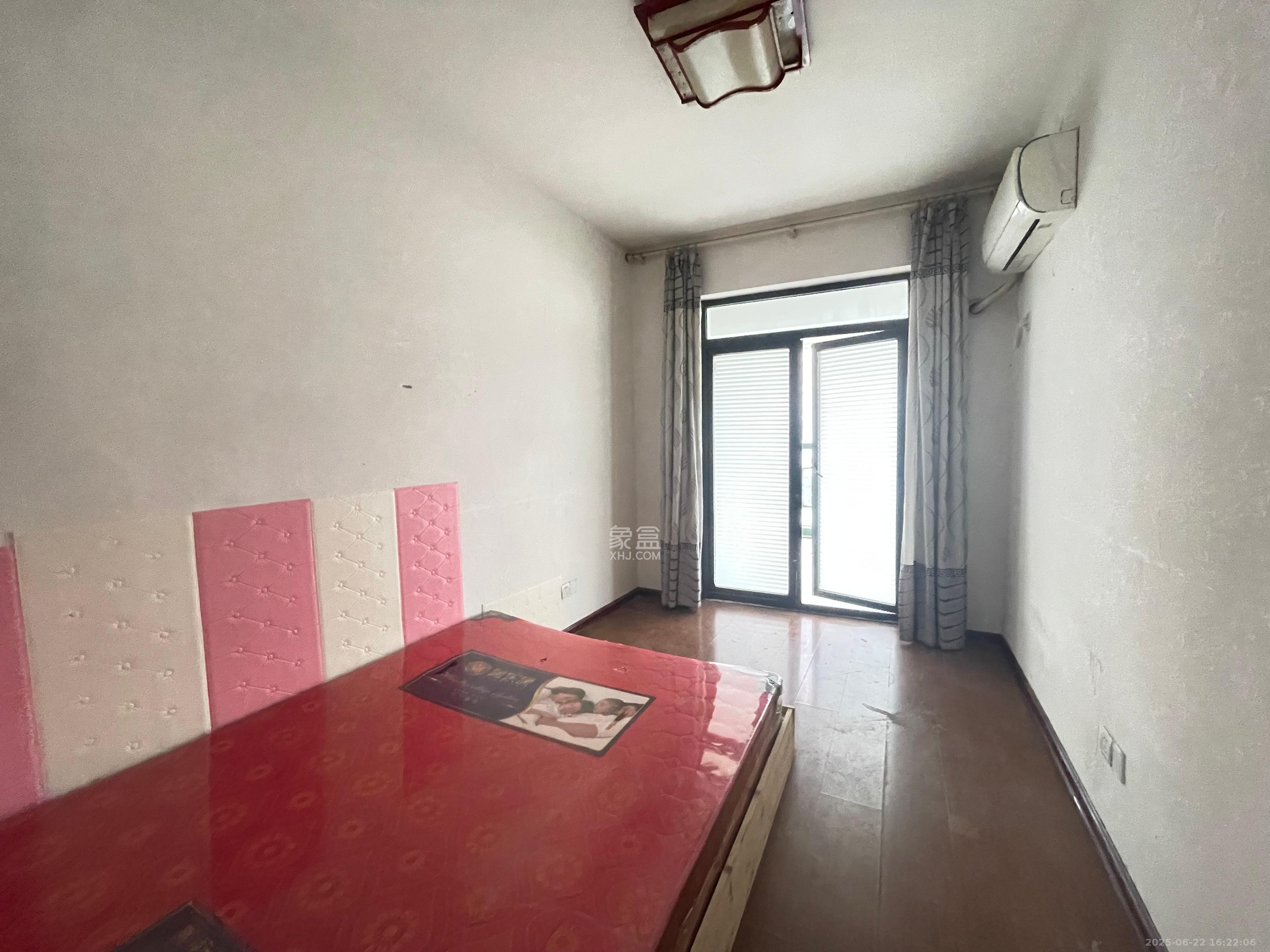 西子湖畔沃府  4室2厅2卫    2600.0元/月 西子湖畔沃府  4室2厅2卫    2600.0元/月室内图