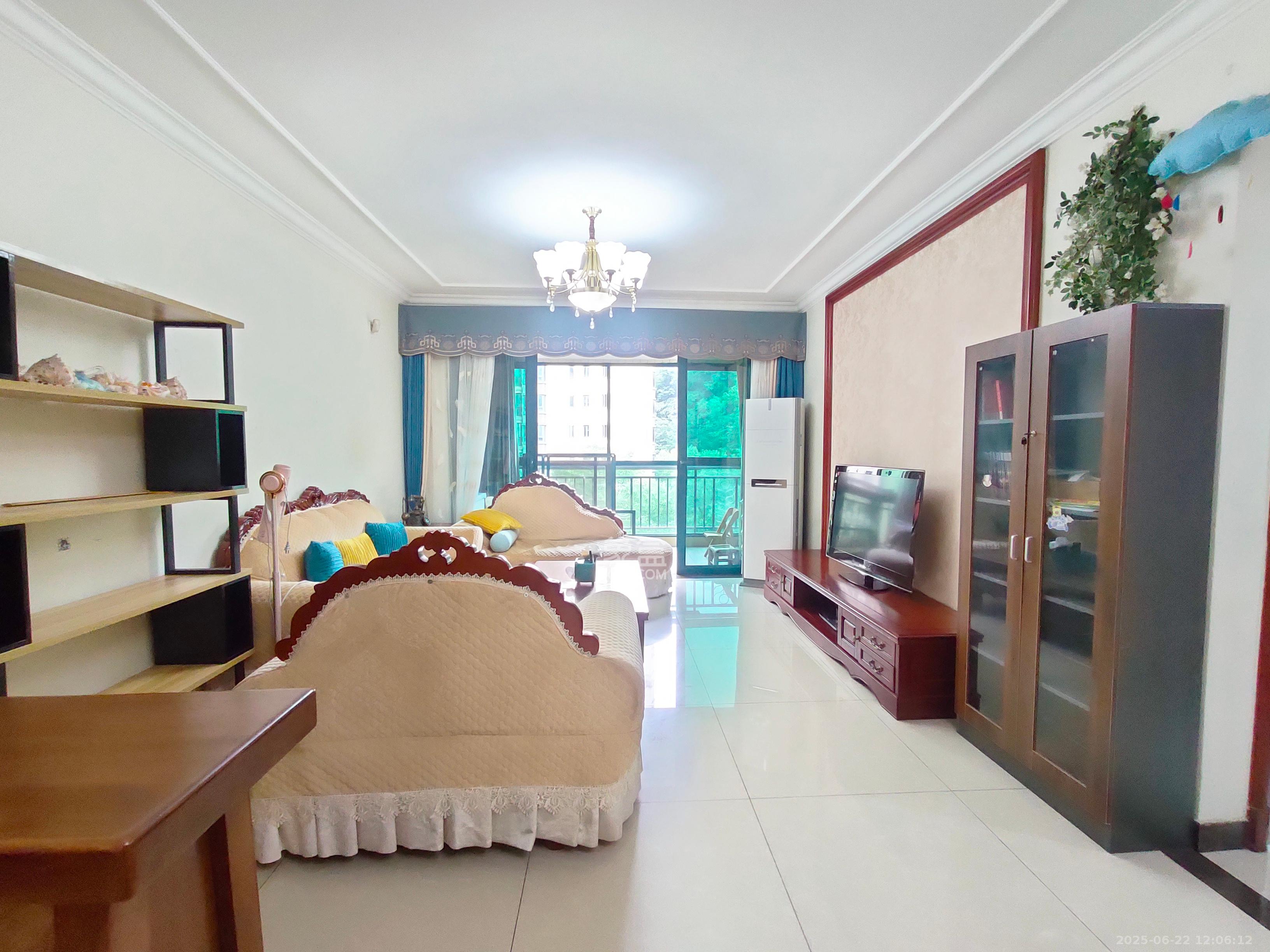 恒大城 3室2厅2卫 2600.0元/月 恒大城 3室2厅2卫 2600.0元/月室内图