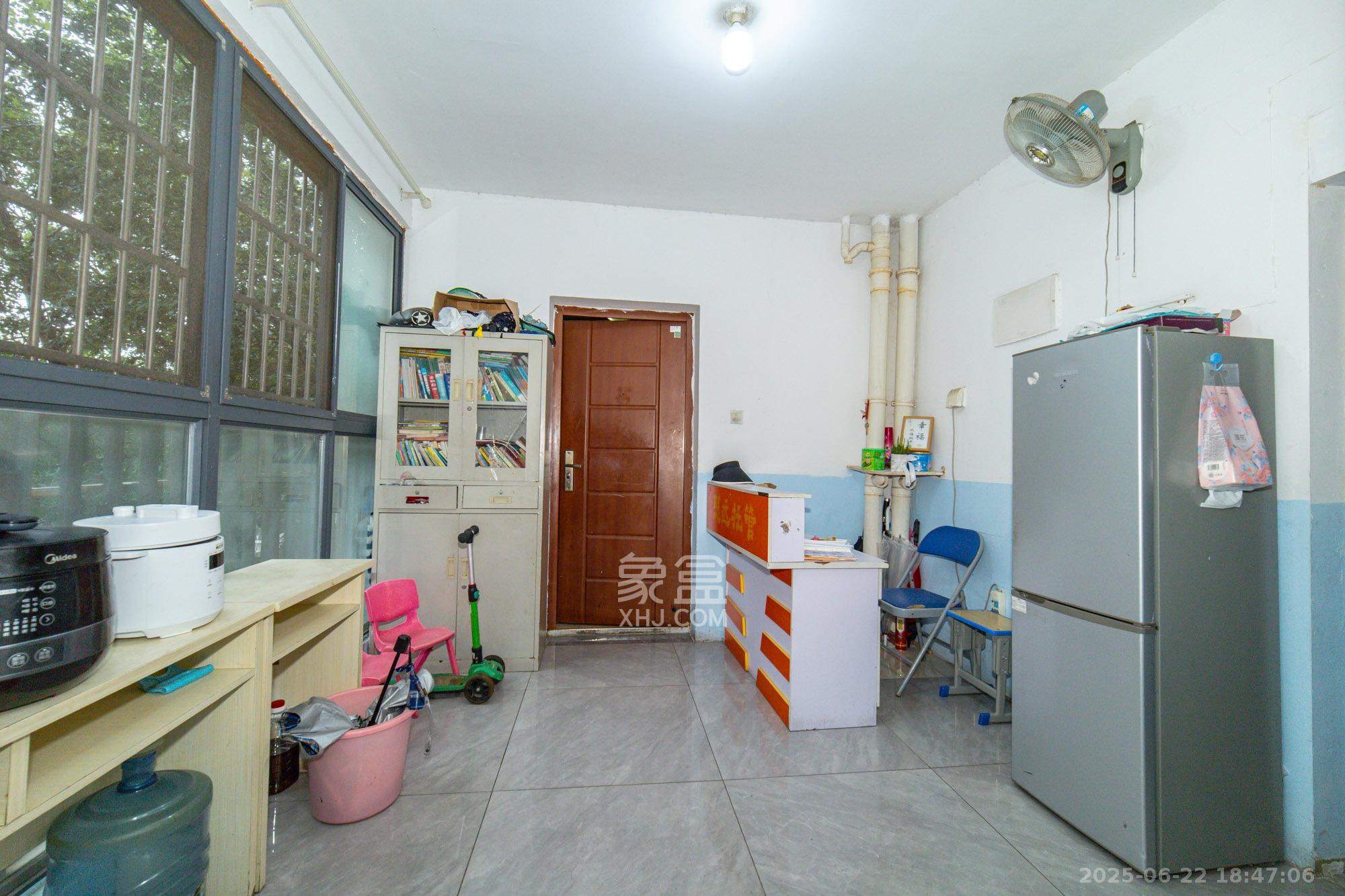 华润凤凰城二期 3室2厅2卫 66.0万 华润凤凰城二期 3室2厅2卫 66.0万其他