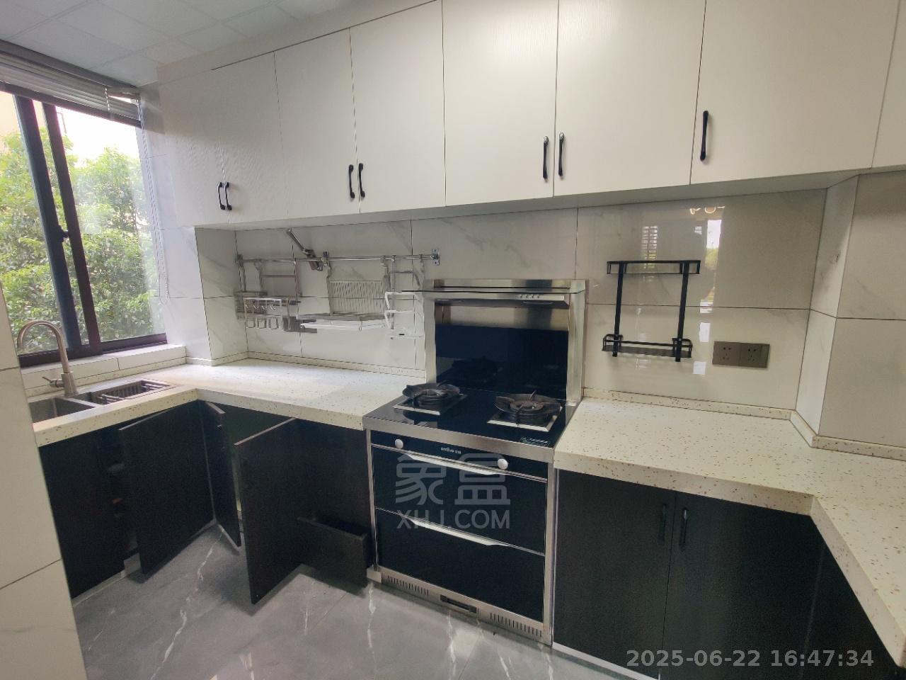 金轮翡翠名园 3室2厅1卫 1800.0元/月 金轮翡翠名园 3室2厅1卫 1800.0元/月室内图