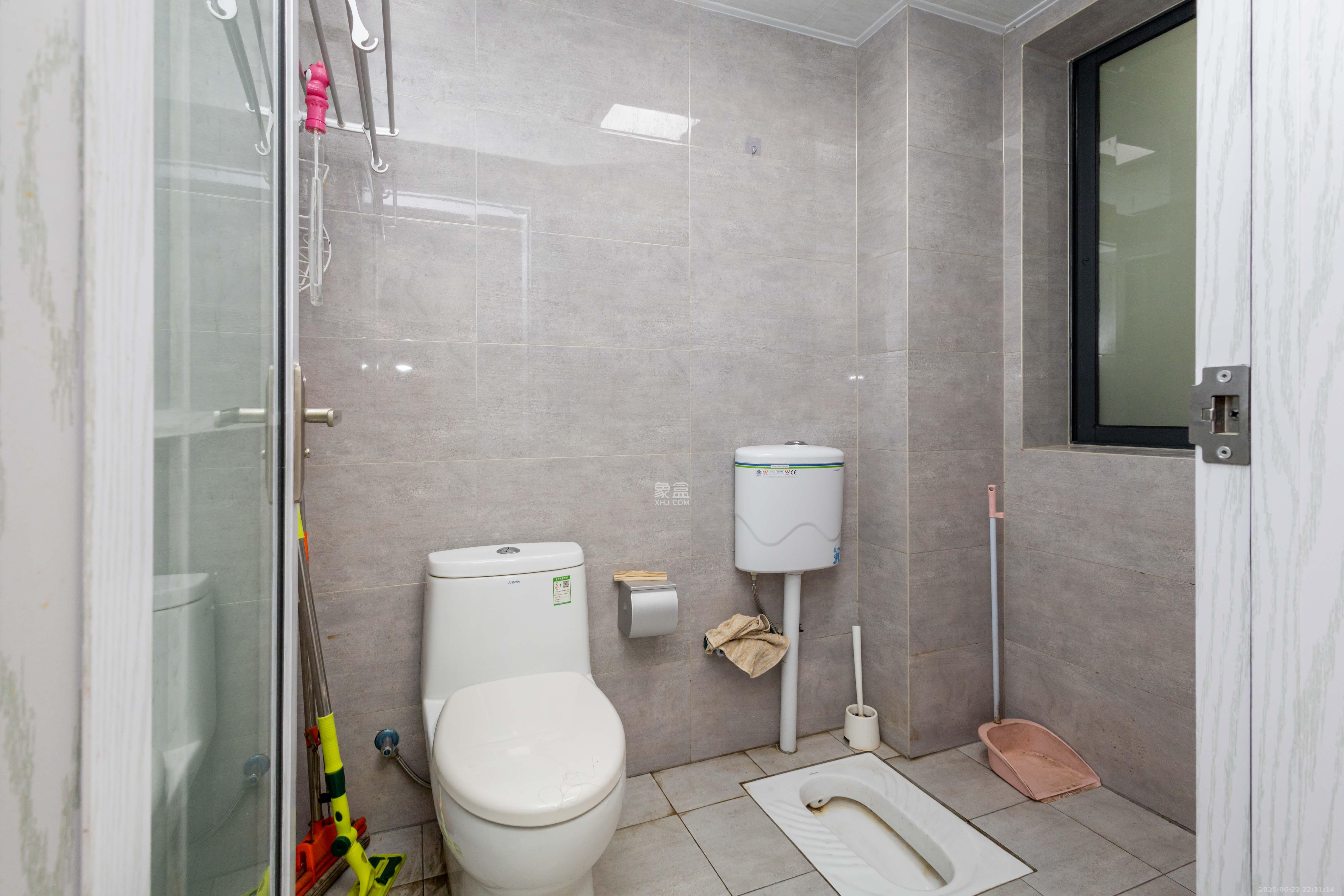 金科天悦(金科美邻汇) 3室2厅1卫 59.8万 金科天悦(金科美邻汇) 3室2厅1卫 59.8万卫生间